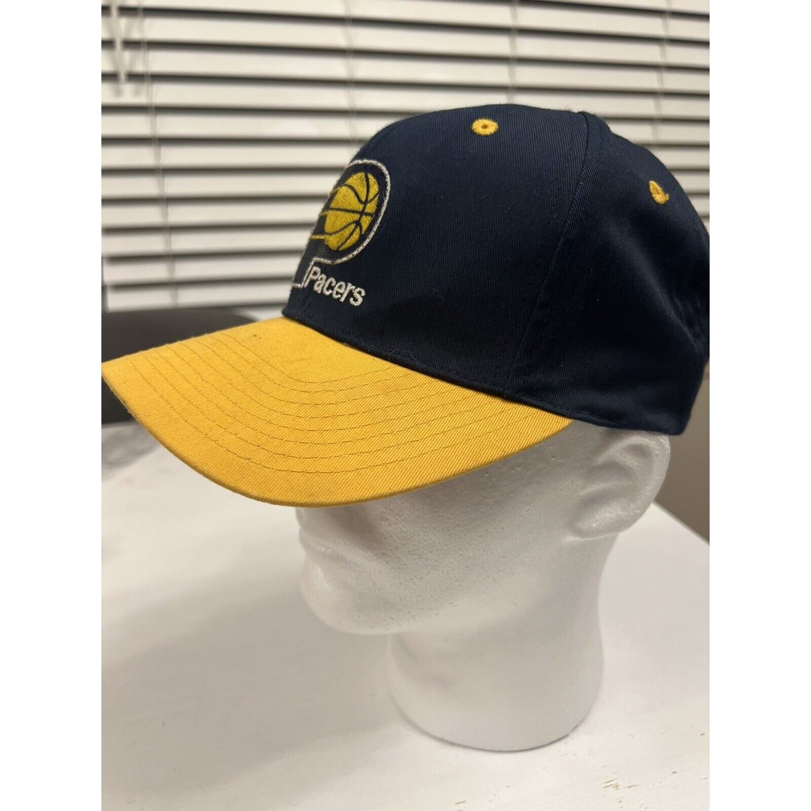NBA Indiana Pacers Strapback Hat Blue Embroidered 90s NBA Blue Size ONE SIZE - 3 Thumbnail