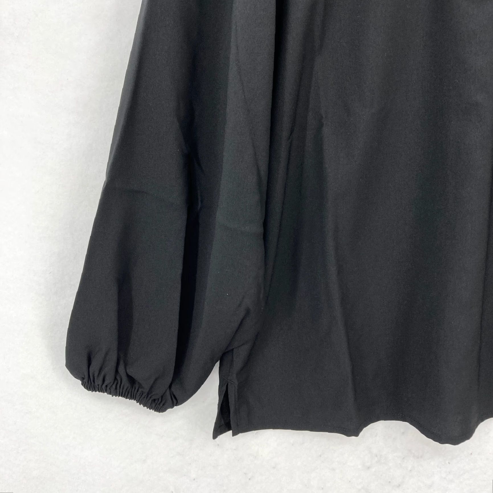 J.Crew J.CREW Puff Sleeve Satin Back Crepe Top Women's PM Petite Black Keyhole Neckline Size M / US 6-8 / IT 42-44 - 2 Thumbnail
