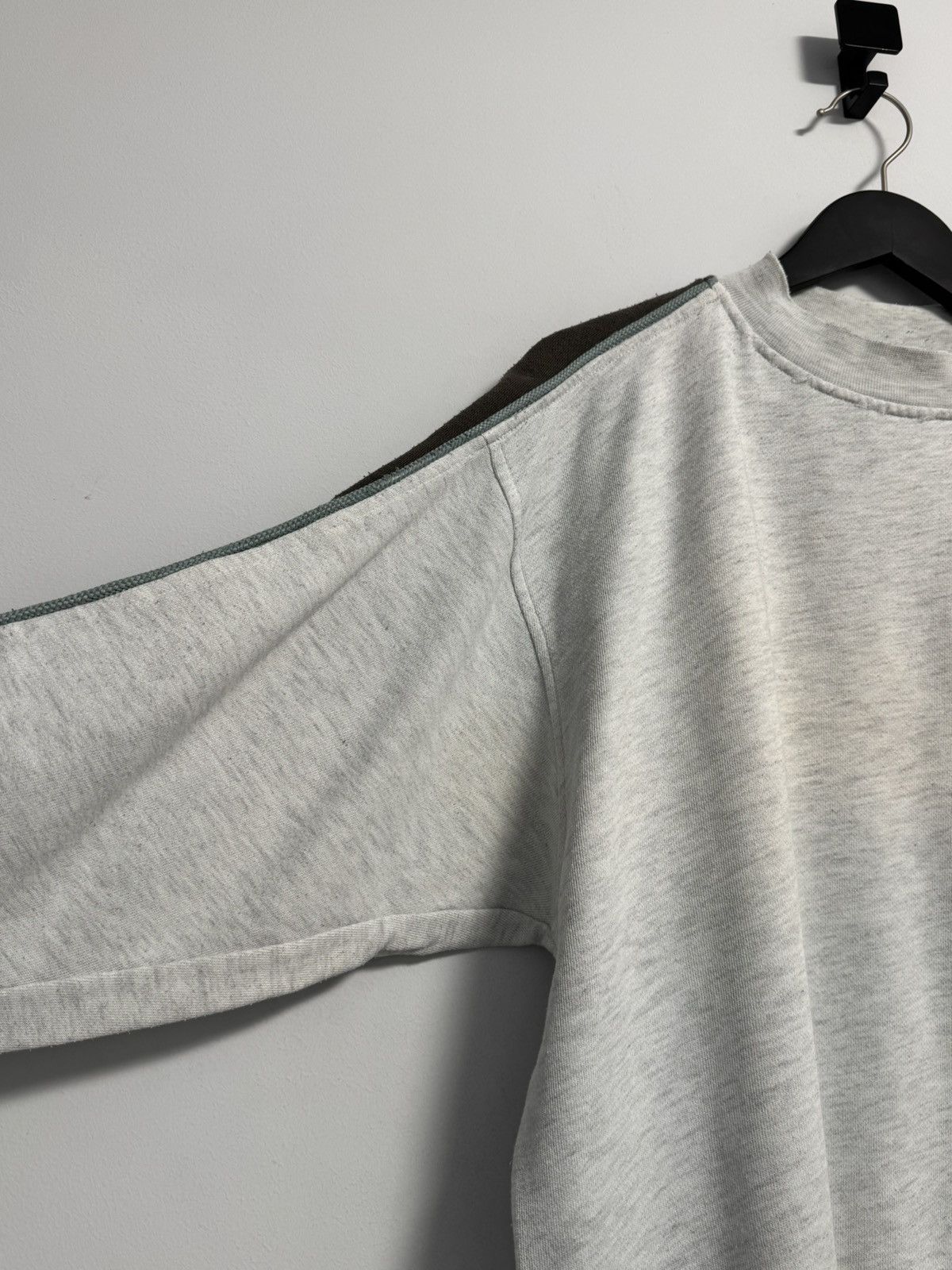Nike Vintage Nike Sweatshirt Y2K Logo Pullover 90s Style Size US M / EU 48-50 / 2 - 6 Thumbnail