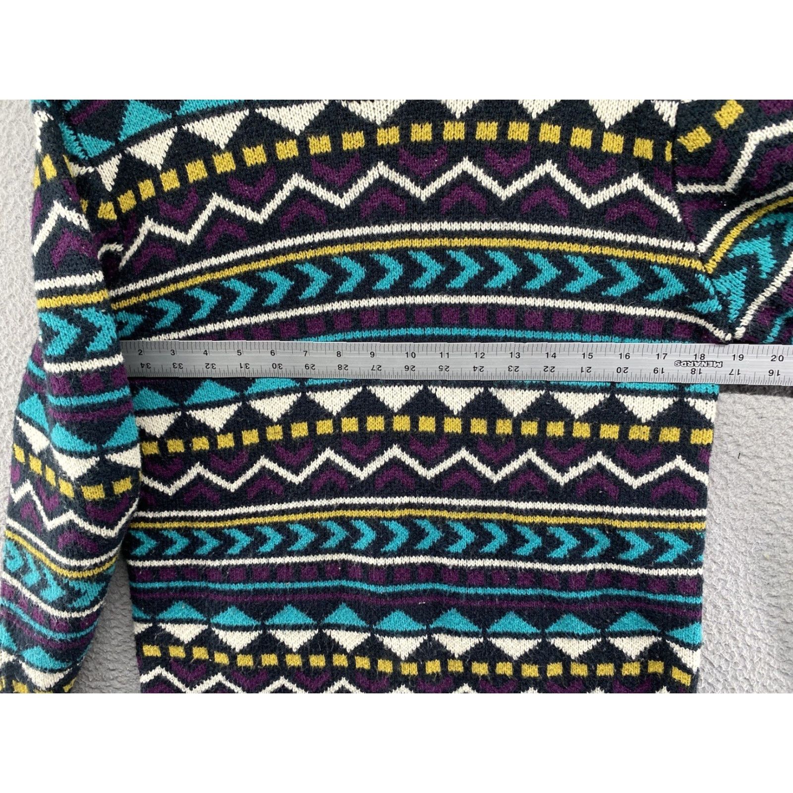 21 Men VTG 90s 21 Men Colorful Geometric Knit Pullover Sweater Mens Size S Size US S / EU 44-46 / 1 - 3 Thumbnail