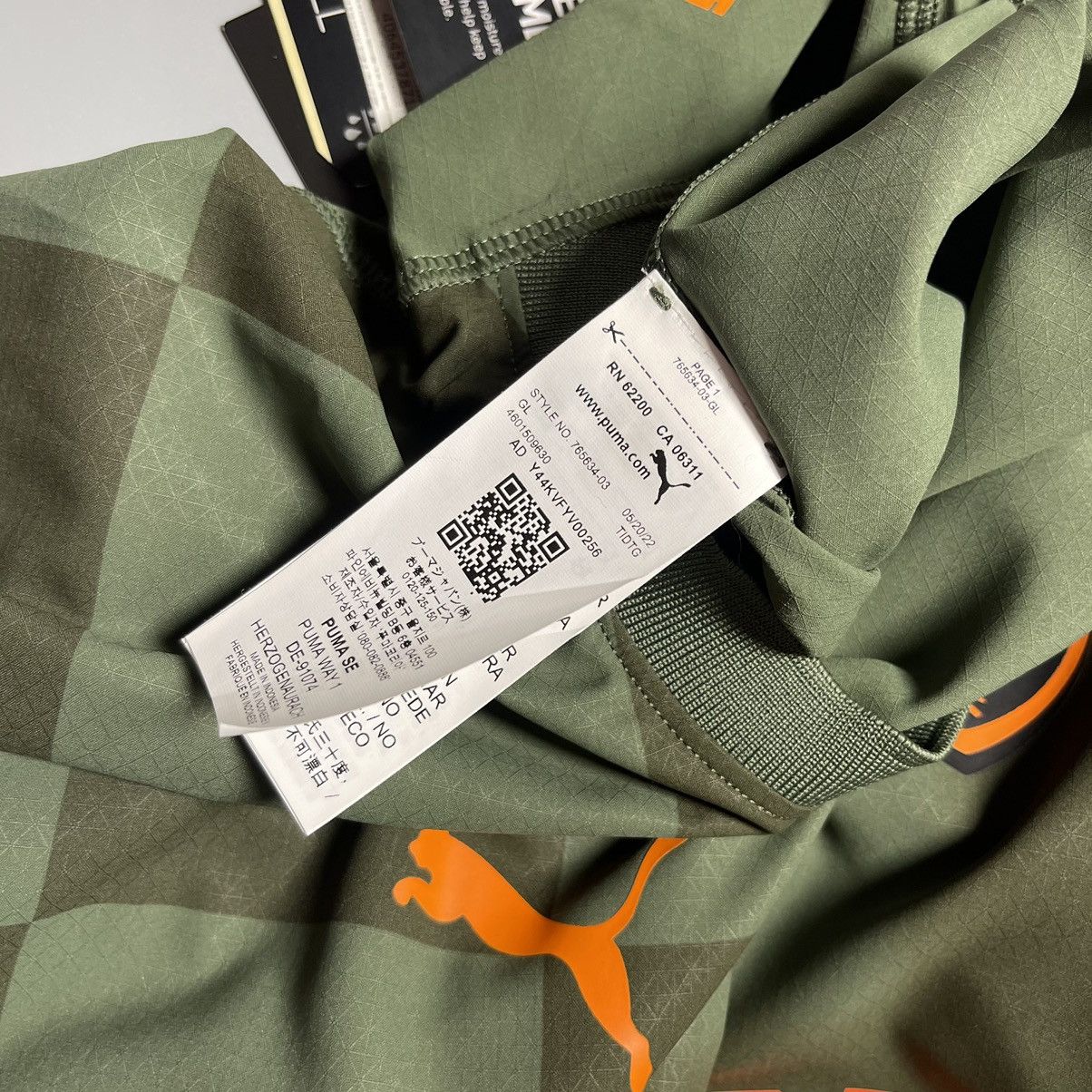 Puma × Vintage NWT SHAKHTAR PUMA 2022/2024 FOOTBALL AWAY JERSEY #10 MUDRYK Size US L / EU 52-54 / 3 - 14 Thumbnail