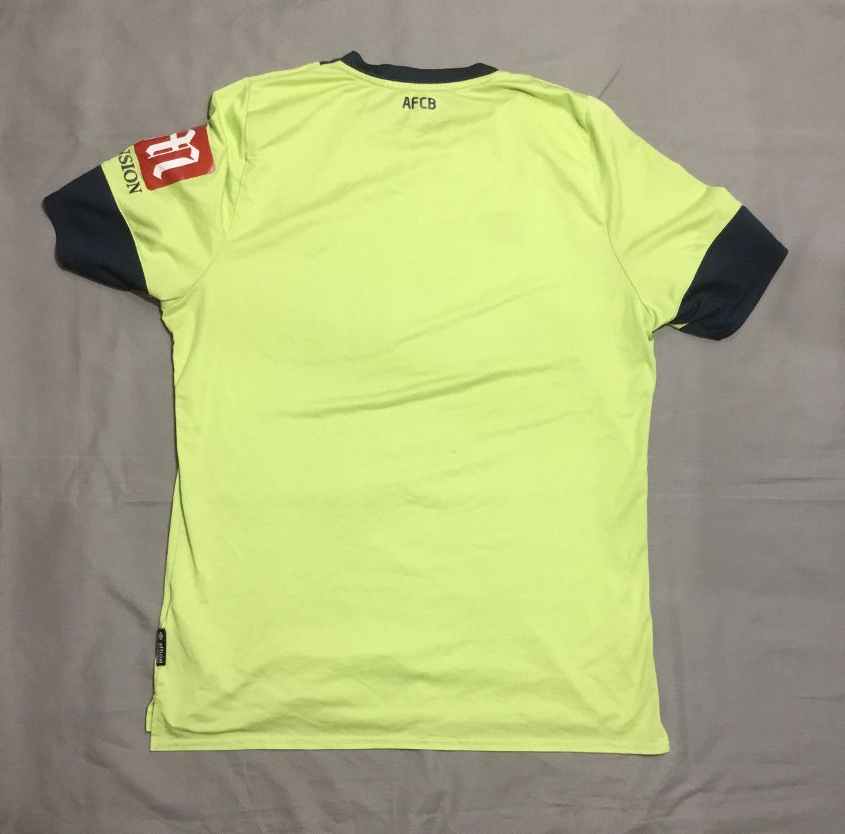 Umbro Bournemouth Third football shirt 2018 - 2019 Umbro Size XL Size US XL / EU 56 / 4 - 2 Thumbnail