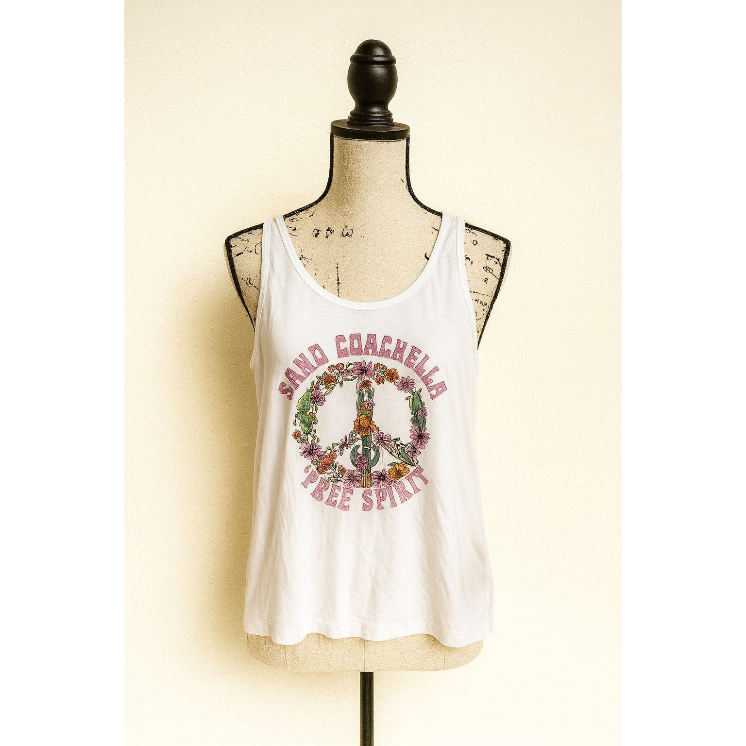 Coachella Sand Coachella Graphic Tank Top Size U Size ONE SIZE - 1 Thumbnail