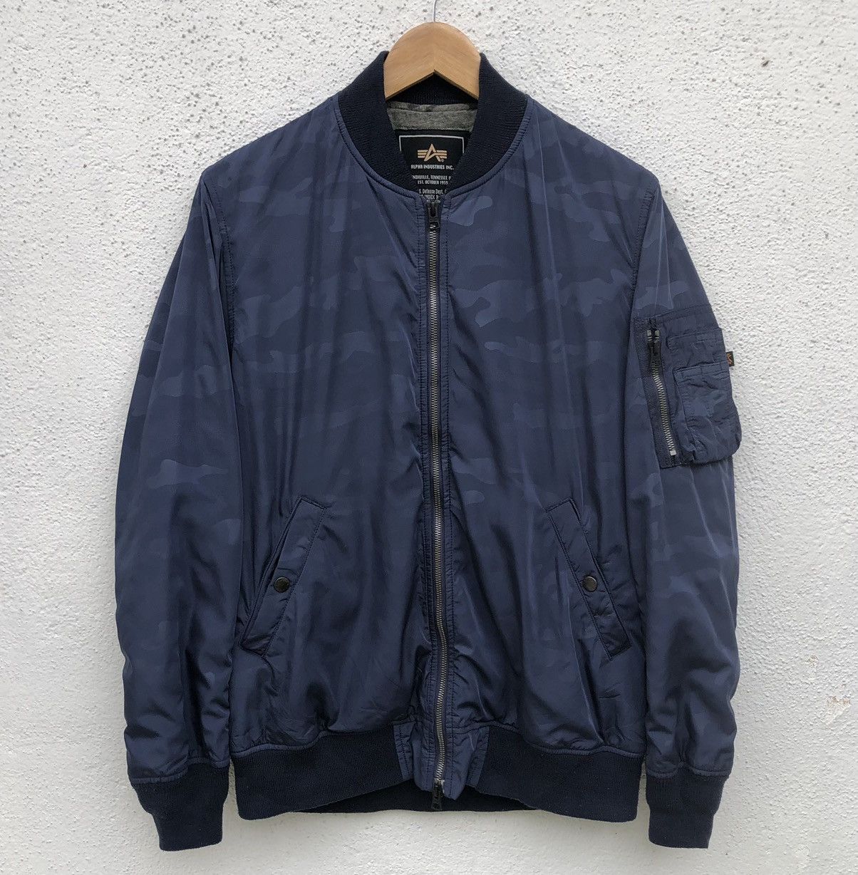 Alpha Industries ALPHA INDUSTRIES MA-1 Camouflage Bomber Jacket Men Size XL Size US XL / EU 56 / 4 - 5 Thumbnail
