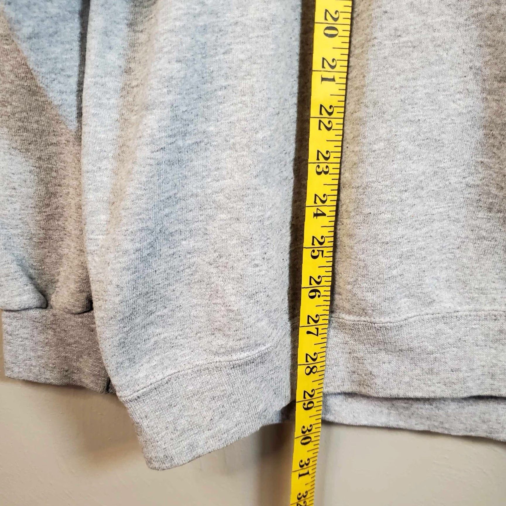 Nike VINTAGE Nike Mens Sweatshirt Crewneck M Gray Logo Y2K Pullover Sports All Seasons Cotton Fleece Size US M / EU 48-50 / 2 - 6 Thumbnail