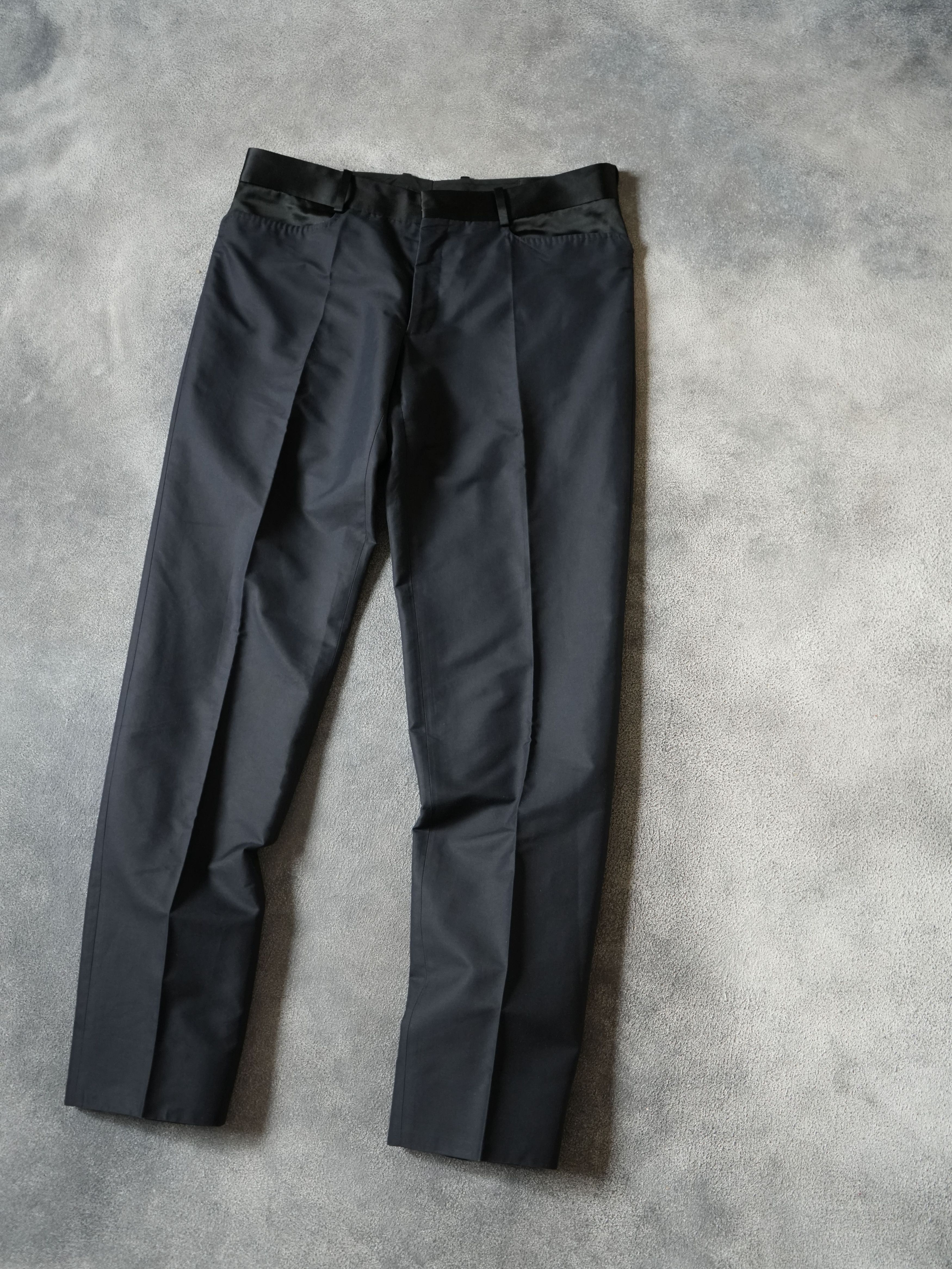 Alexander McQueen S/S 2007 Alexander McQueen RUNWAY Satin Detail Suit Size 52R - 14 Thumbnail