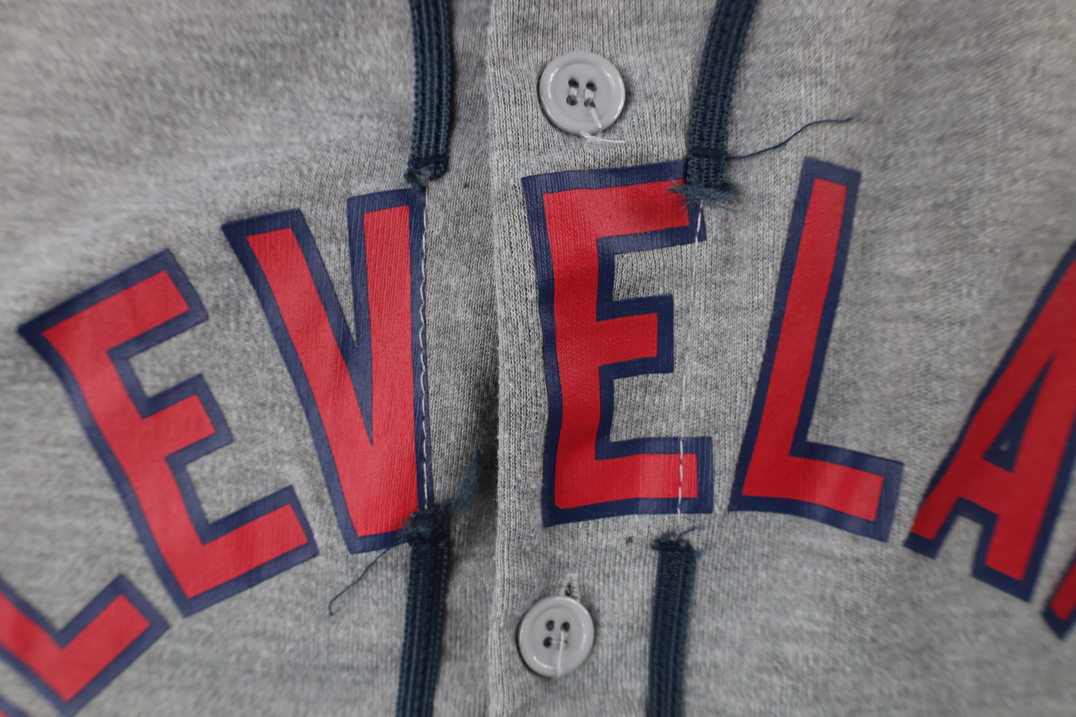 Vintage Vintage Spell Out Cleveland Indians Baseball Jersey Gray Size US XL / EU 56 / 4 - 6 Thumbnail