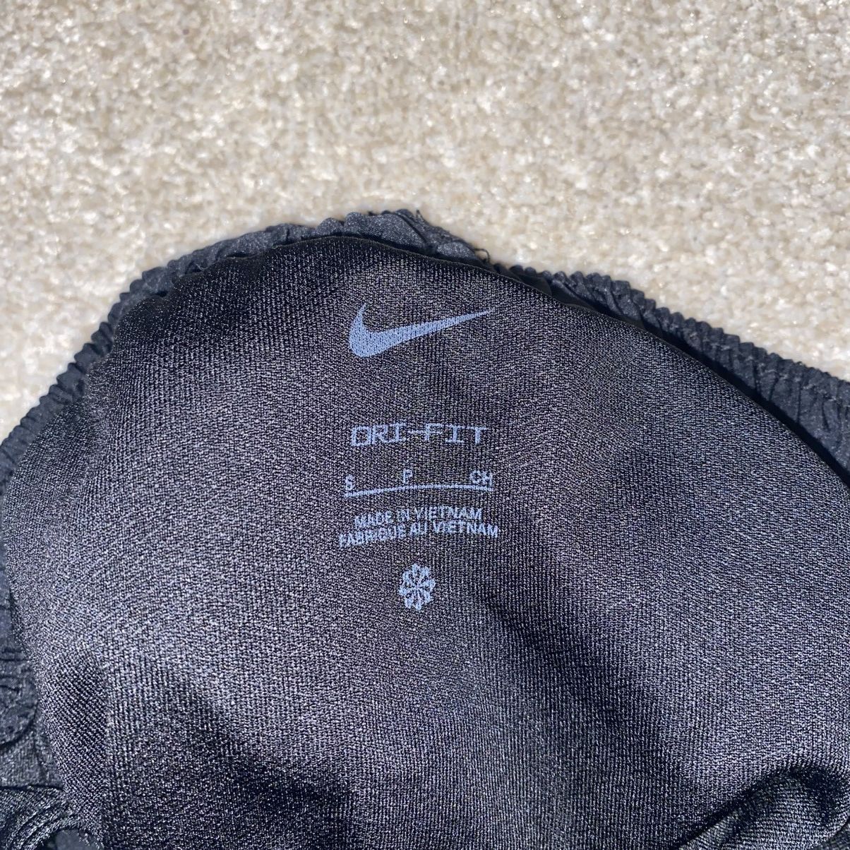 Nike Nike dry fit size s atheletic shorts Size 25" / US 0 / IT 36 - 3 Thumbnail