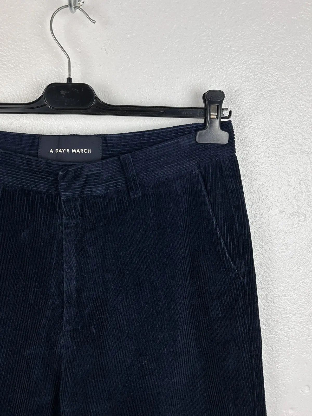 A Day's March A Day's March Corduroy Velvet Relaxed Trousers Navy 48 Size US 32 / EU 48 - 2 Thumbnail
