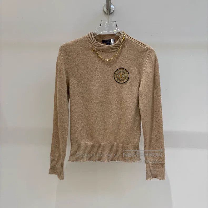 Louis Vuitton Louis Vuitton Embroidered cashmere badge sweater Size US XS / EU 42 / 0 - 1 Thumbnail