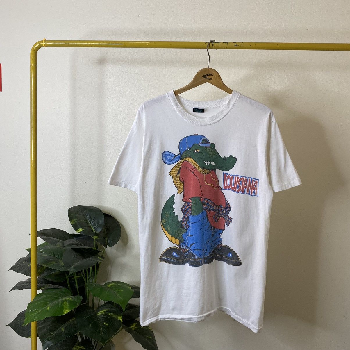 Vintage 1990s Louisiana Crocodile Cartoon Changes Style T Shirt Size US M / EU 48-50 / 2 - 1 Thumbnail