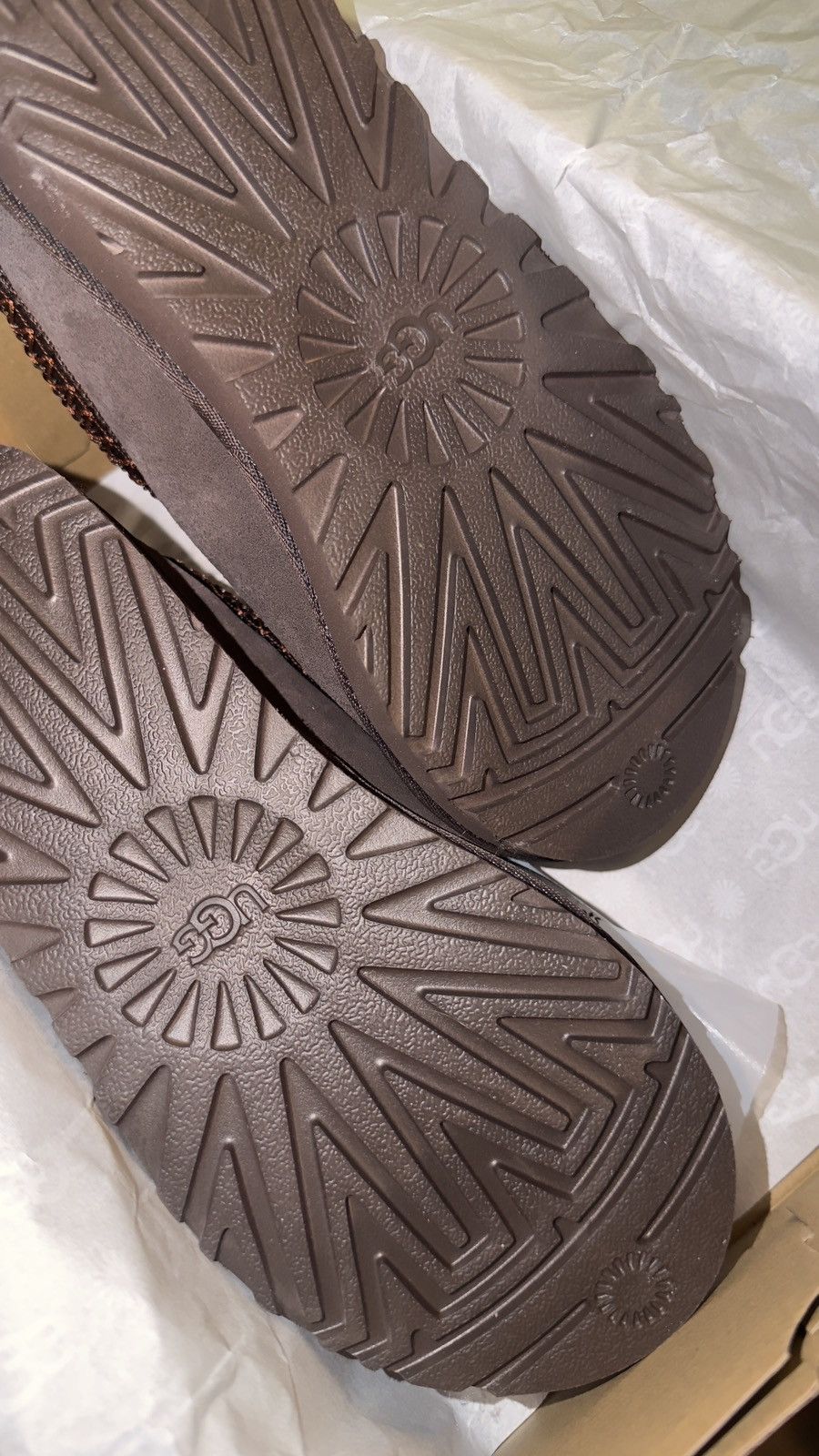 Ugg Tasman Ugg Brown Size US 7 / IT 37 - 3 Thumbnail