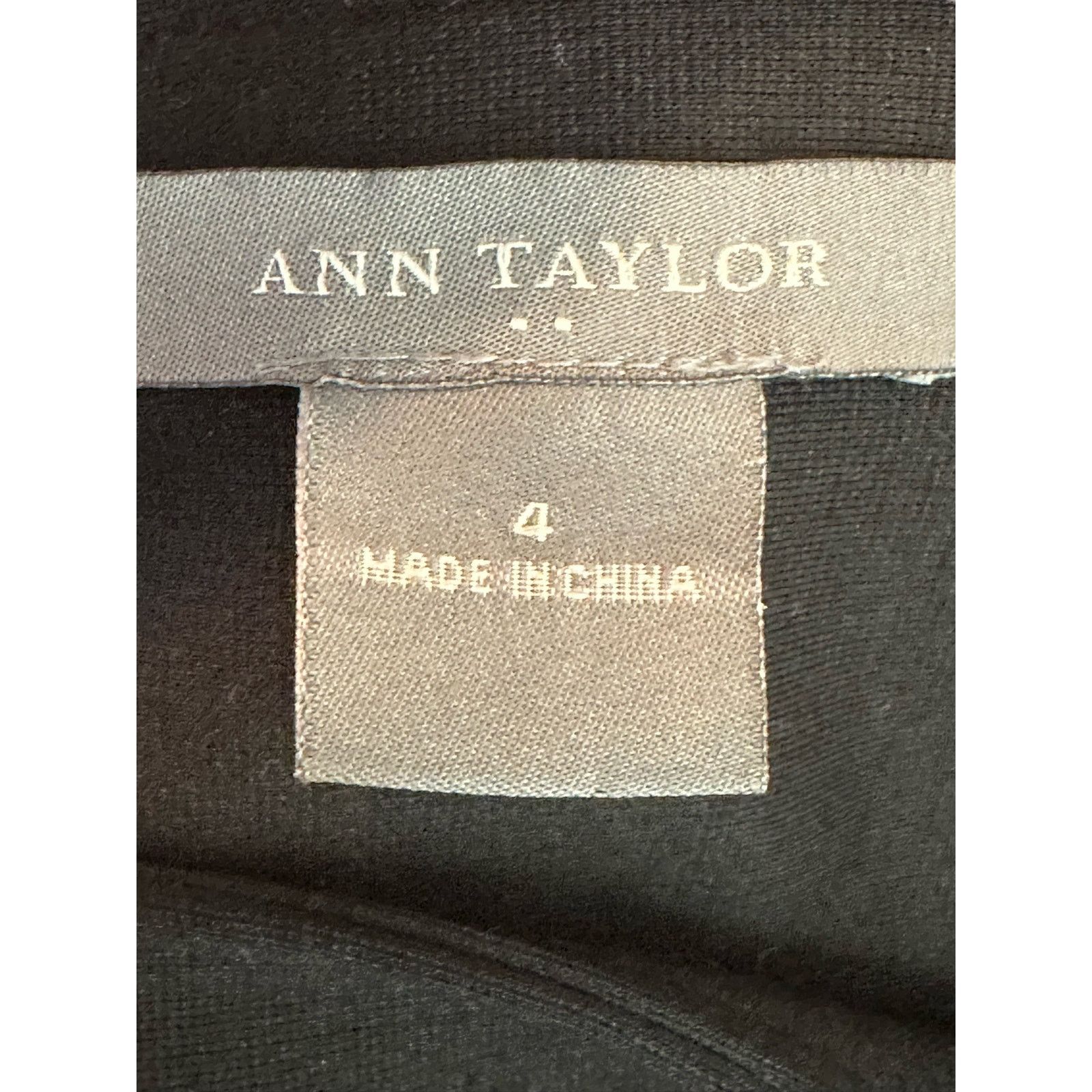 Ann Taylor Ann Taylor black a line mini skirt size 4 Size 27" / US 4 / IT 40 - 3 Thumbnail