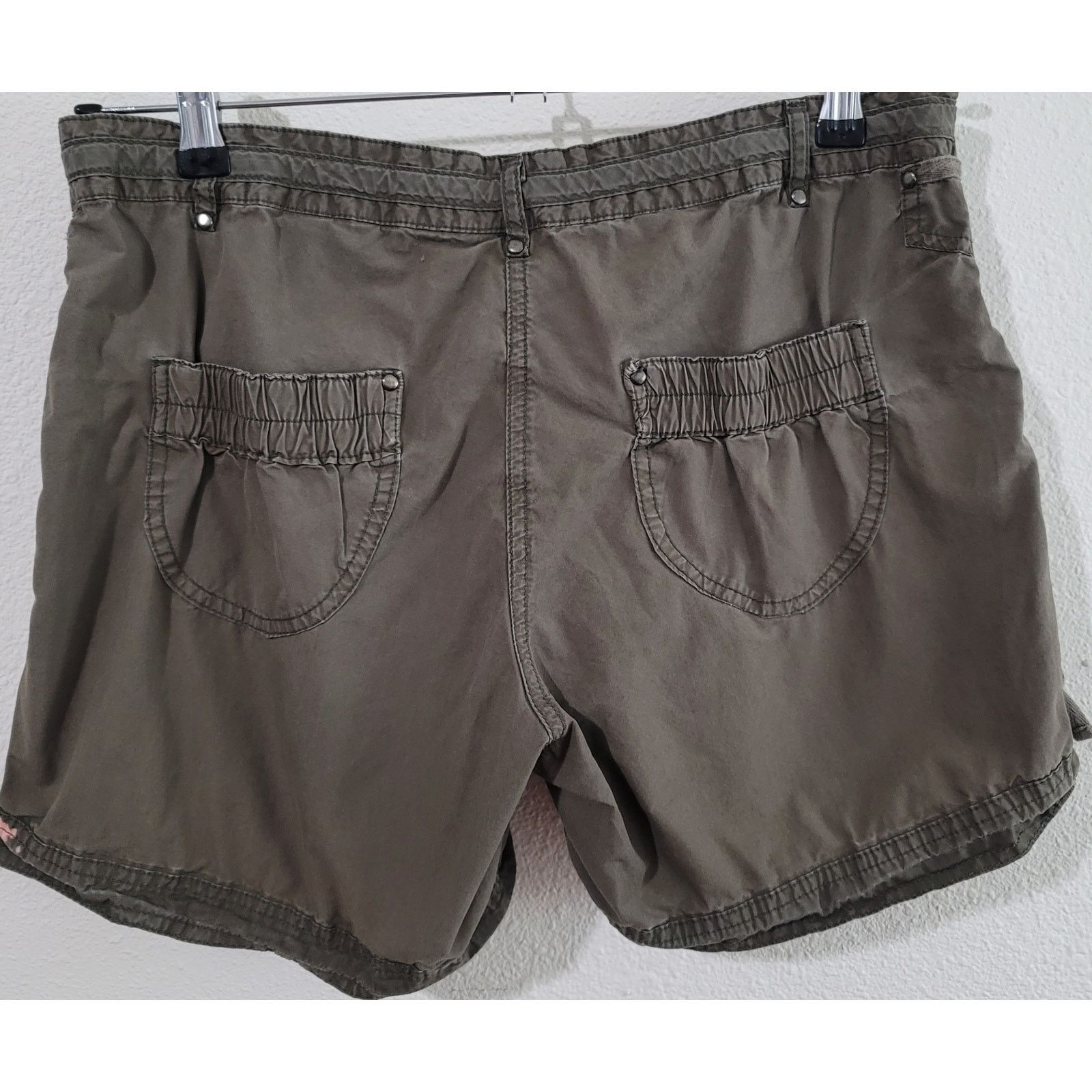 Other The Limited Army Green Drew Fit Shorts 8 Pleats Ties Pockets Size 30" / US 8 / IT 44 - 3 Thumbnail