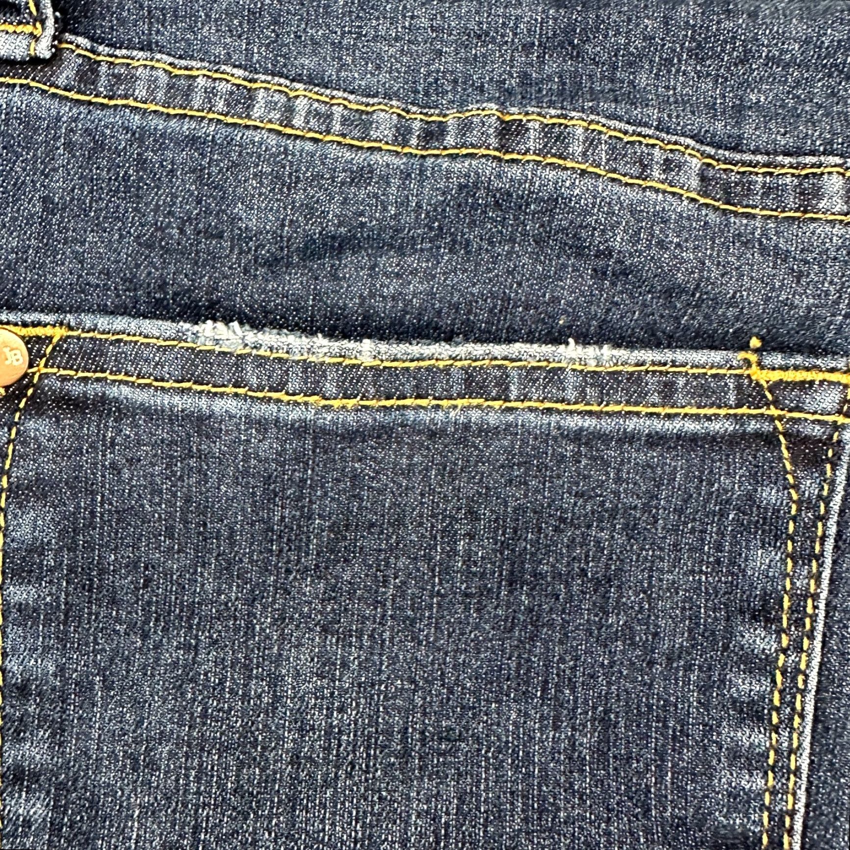 Denime Judy Blue Shorts Womens XL Denim Cotton Spandex Dark Wash 5-Pocket Flat Front Zip Inseam 6 in Casual Summer Stretch Size 40" / US 18 - 7 Thumbnail