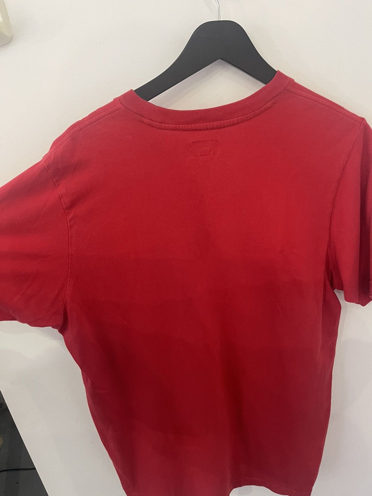 Supreme Supreme red embossed tee shirt Size US M / EU 48-50 / 2 - 3 Thumbnail