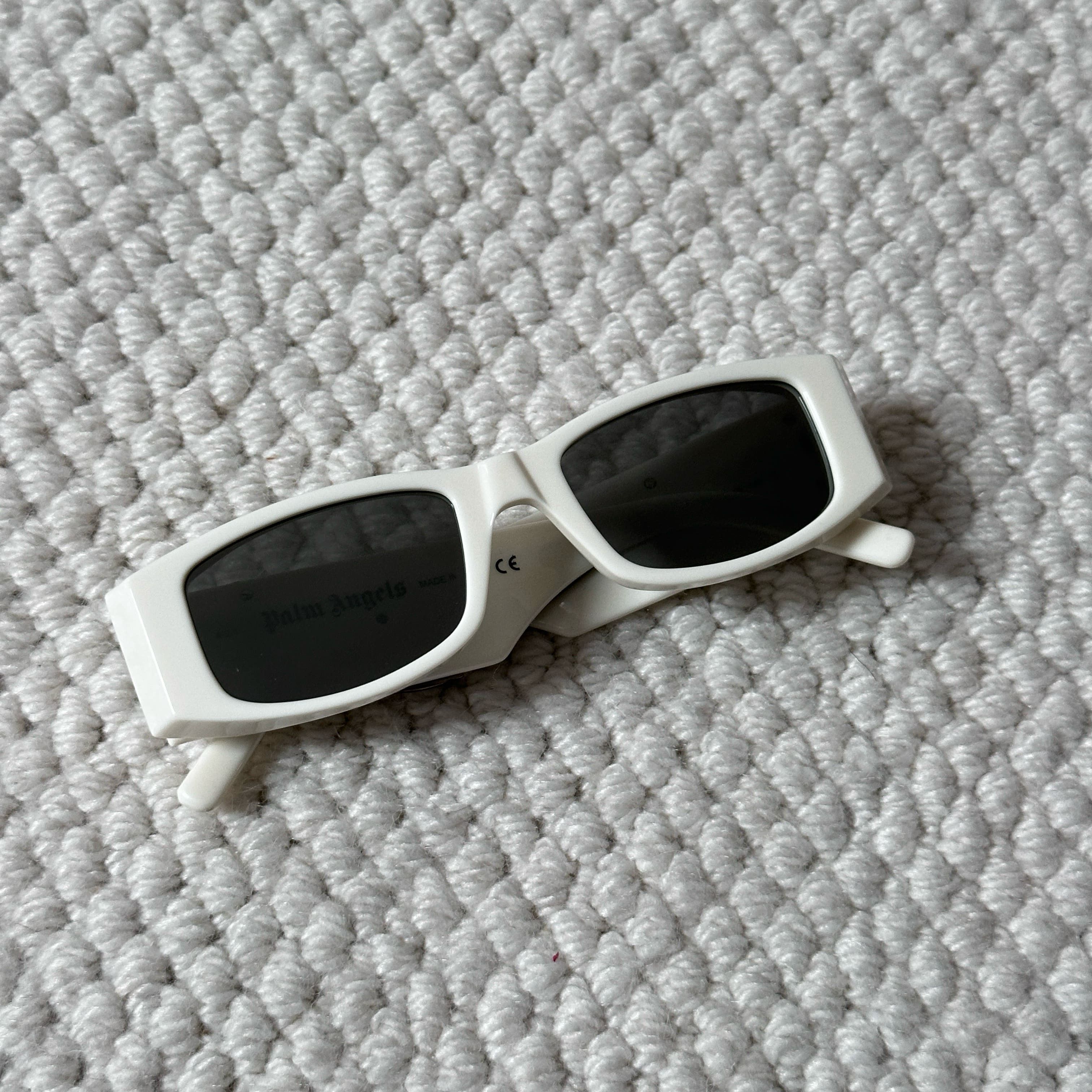 Palm Angels PALM ANGELS PERI007 S22PLA0010172 Sunglasses WHITE Size ONE SIZE - 8 Thumbnail