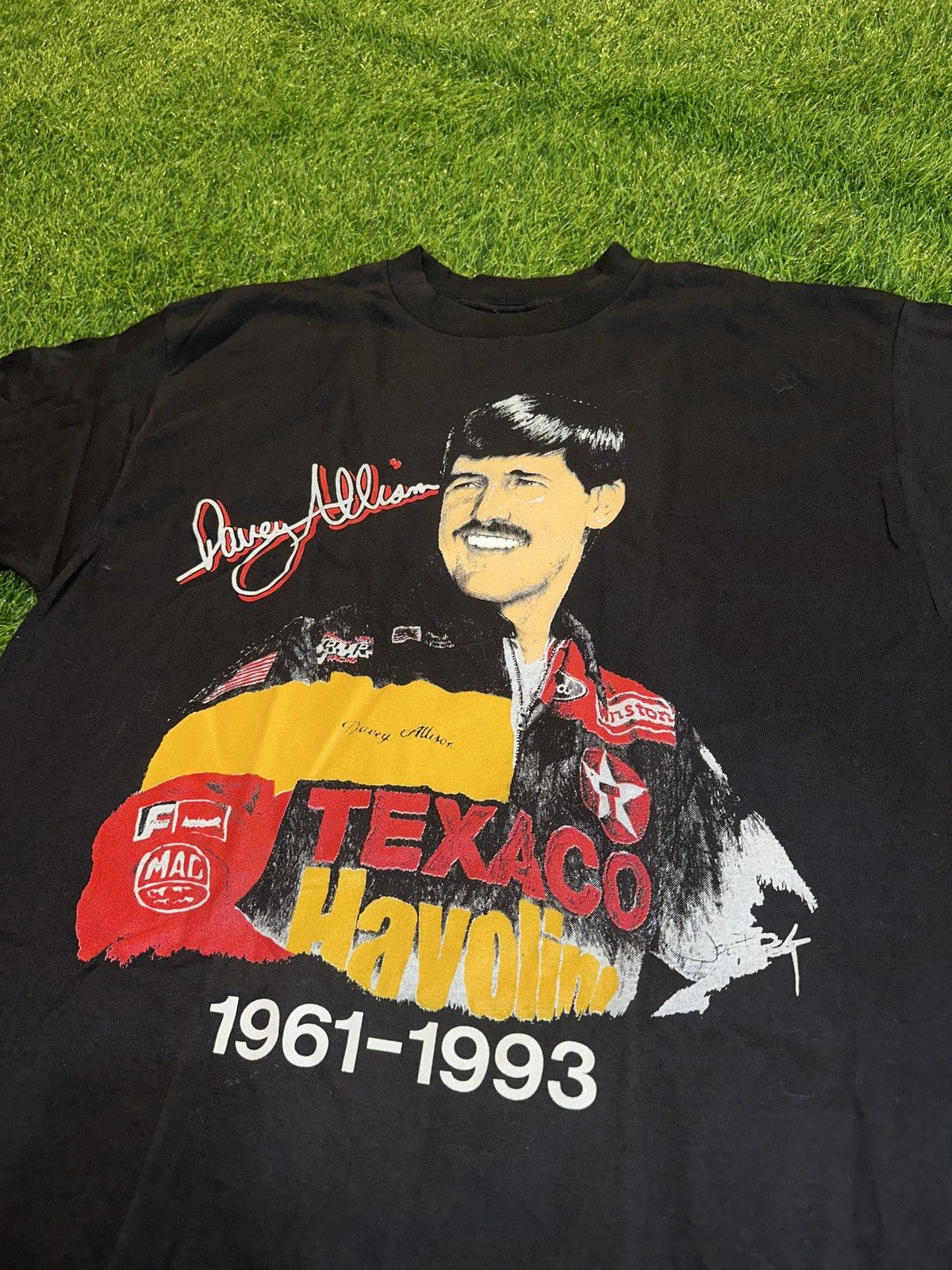 Vintage Vintage 1993 Davey Allison in memory tee shirt size Large Size US L / EU 52-54 / 3 - 3 Thumbnail