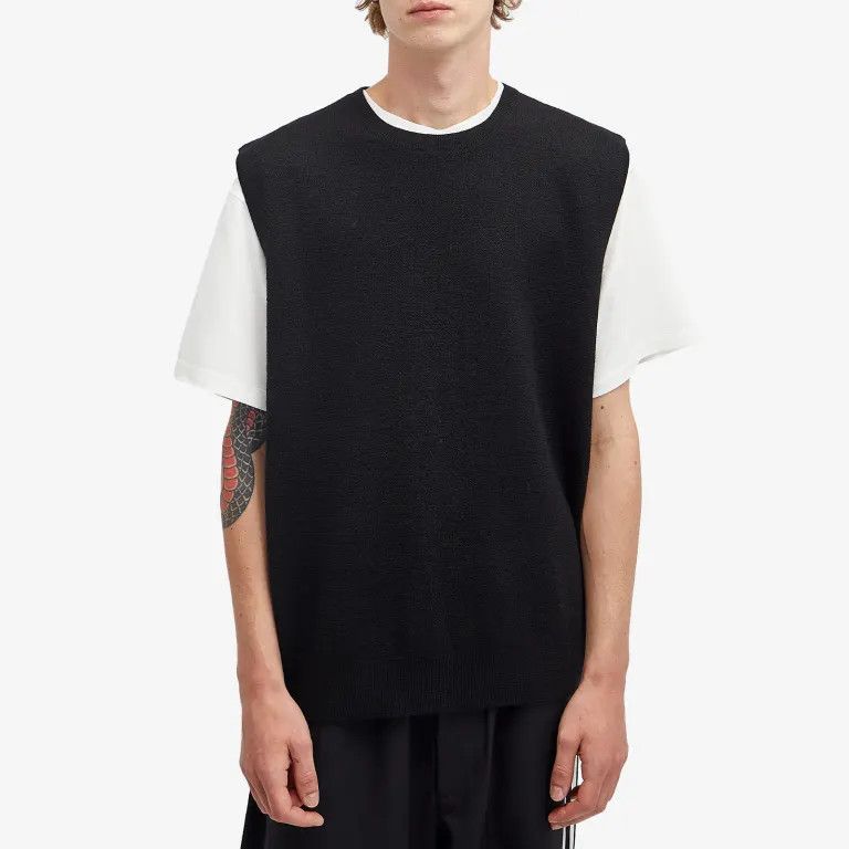 Y-3 o1s22i1n0125 Wool Crewneck Vest in Black Size US S / EU 44-46 / 1 - 2 Thumbnail