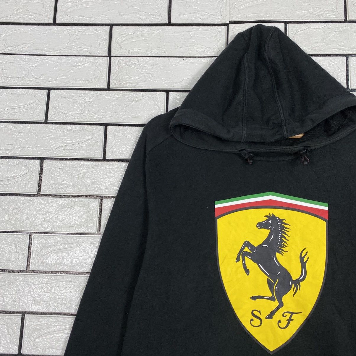 Japanese Brand Vintage Hoodie Pull Over Puma Ferrari Big Logo Size US L / EU 52-54 / 3 - 8 Thumbnail
