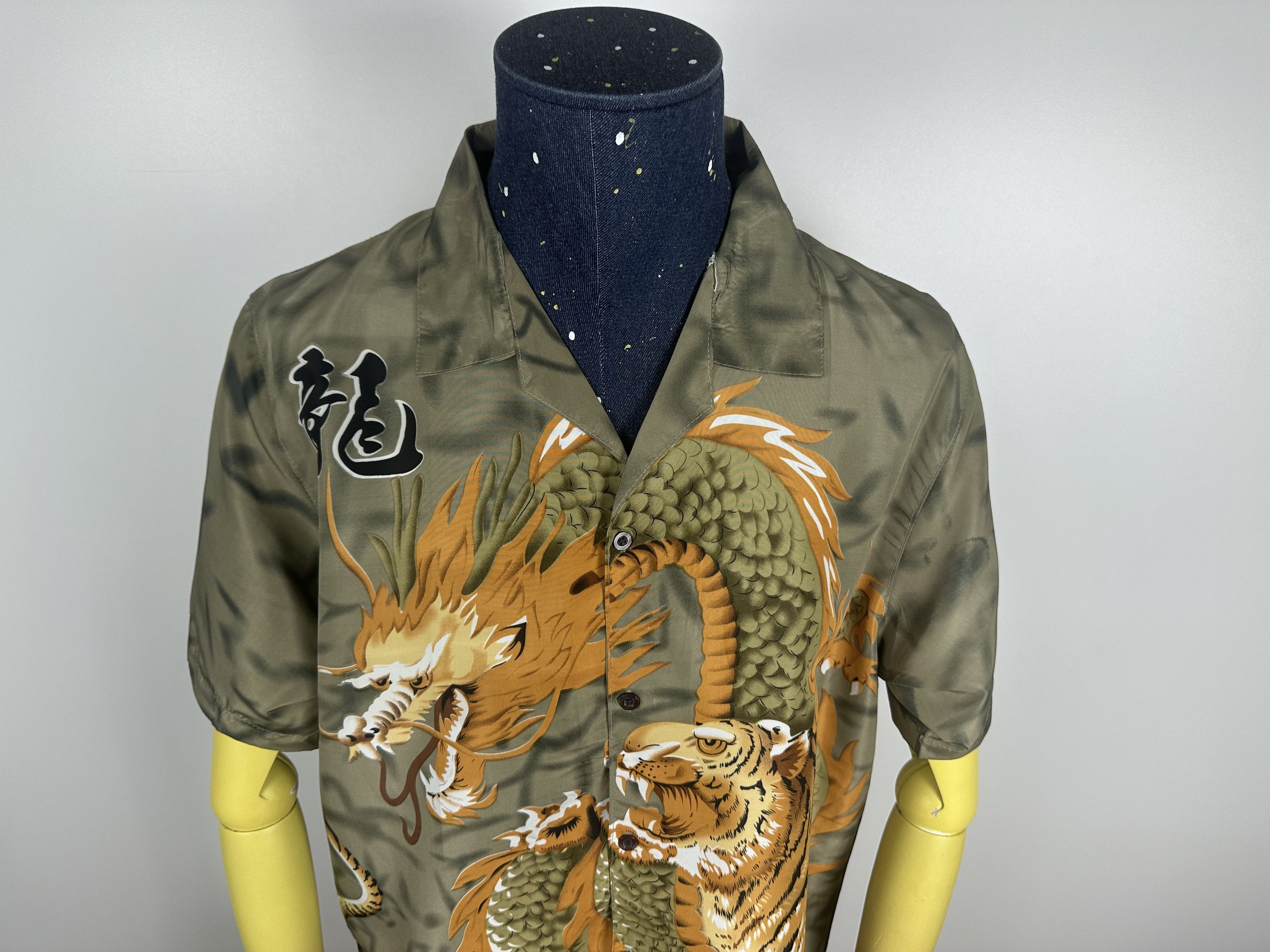 Vintage Dragon Tiger Vintage Button down 90s Unisex oversized Size US L / EU 52-54 / 3 - 3 Thumbnail