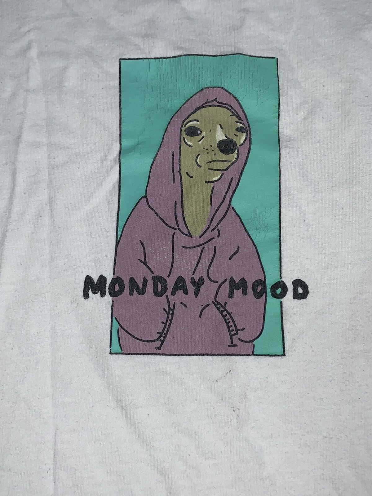 Vintage Vintage Y2K Monday mood humor big logo tee size L Size US L / EU 52-54 / 3 - 4 Thumbnail