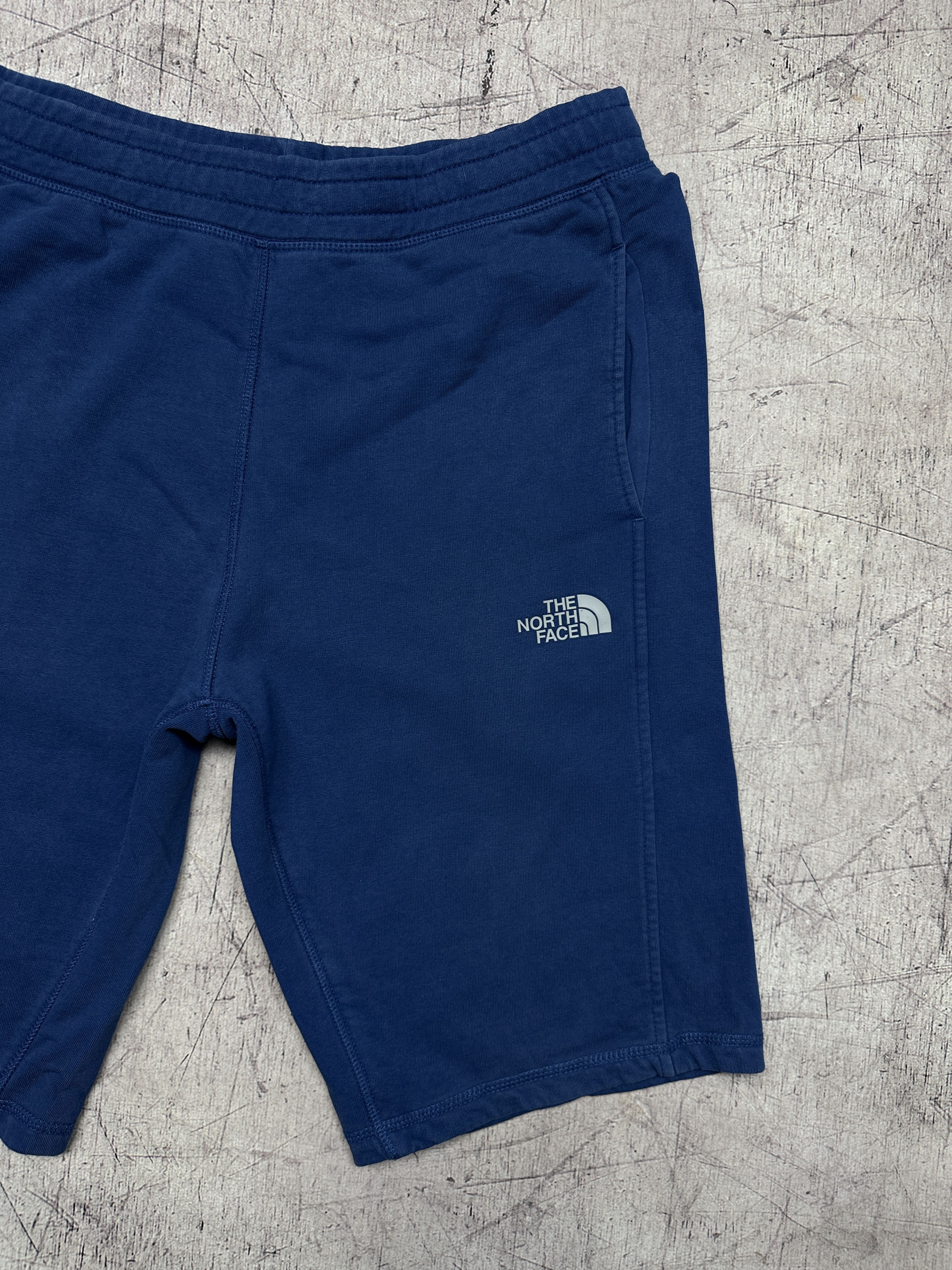 The North Face The North Face Mens Cotton Shorts Size US 34 / EU 50 - 2 Thumbnail