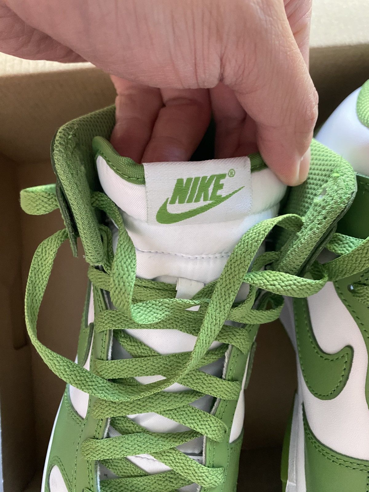 Nike Nike Dunk High Chlorophyll BTTYS Size US 7 / EU 40 - 6 Thumbnail