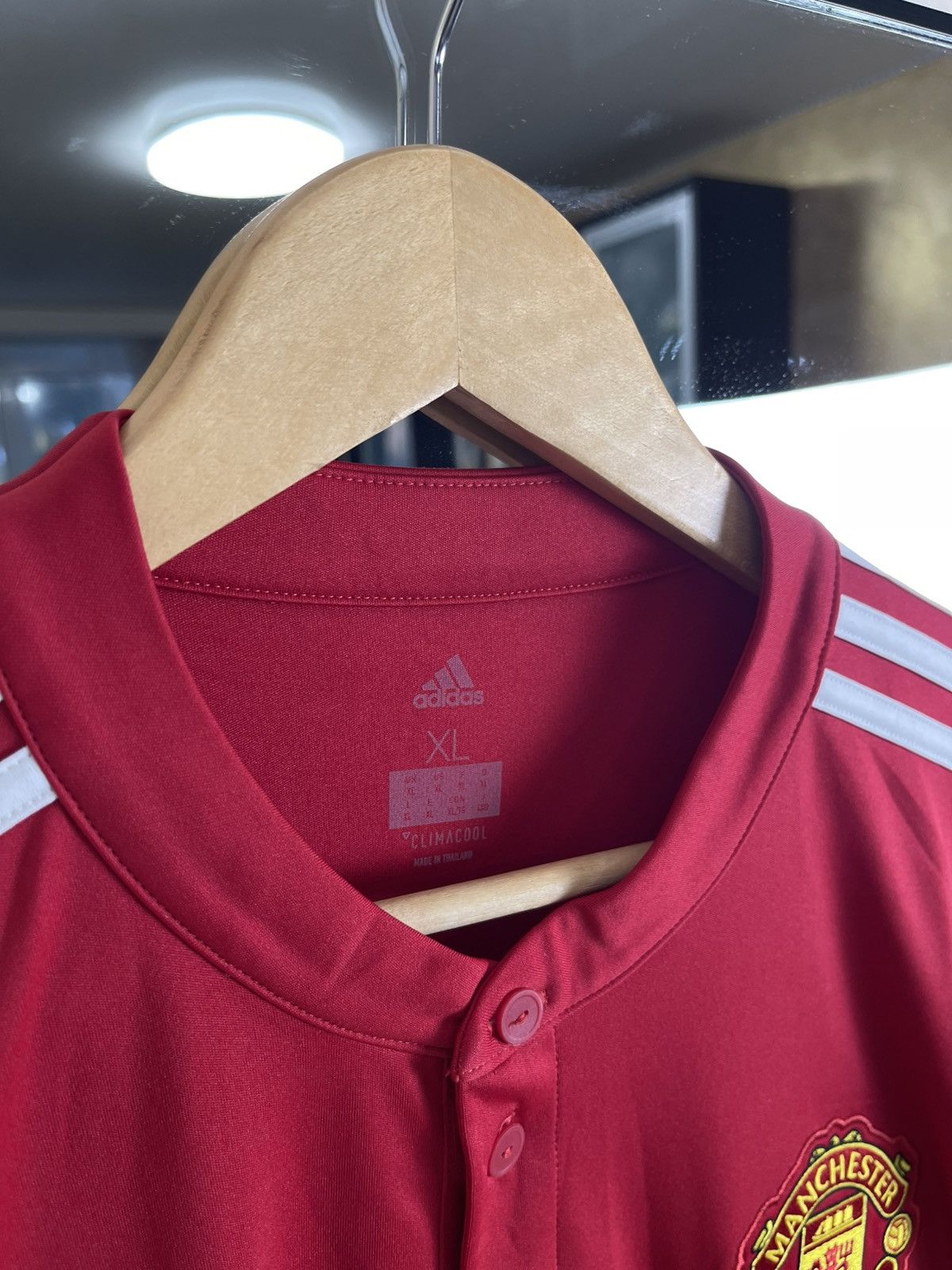 Adidas Manchester United 2017/18 Home Jersey Authentic Look Henley Size US XL / EU 56 / 4 - 3 Thumbnail