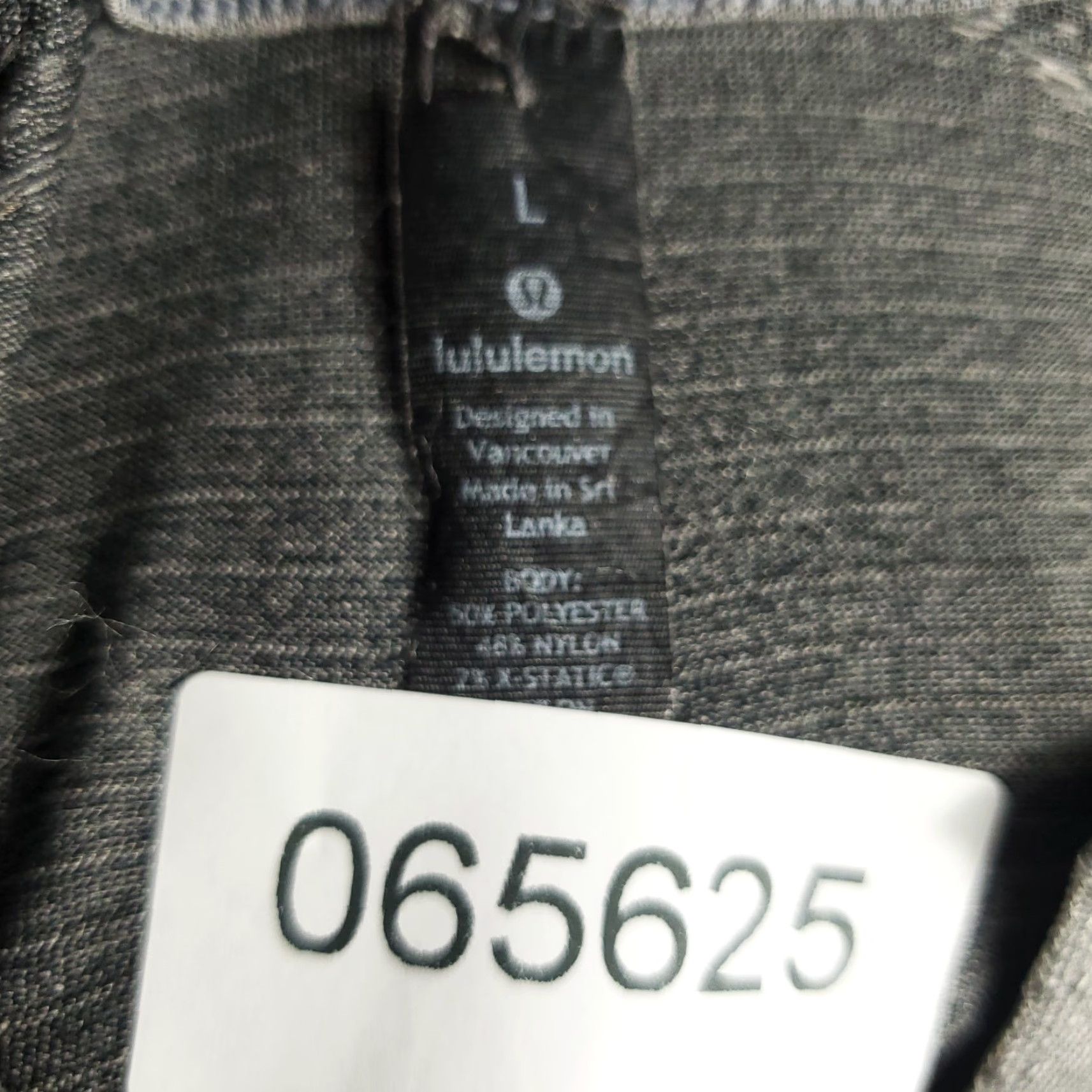 Lululemon Lululemon Polo Shirt Mens L Gray Breatheable Short Sleeve Polo Shirt, Golf, Gym & Training, Activewear, Casual, Business, Formal, Travel, Preppy Mens Size US L / EU 52-54 / 3 - 8 Thumbnail