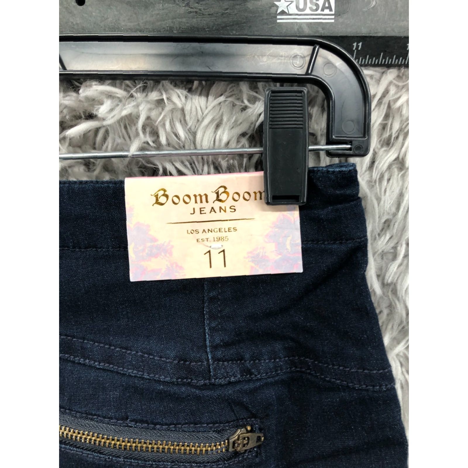 Denime Boom Boom Jeans Boyfriend Shorts Juniors Size 11 Dark Wash Blue Denim Short Size 32" / US 10 / IT 46 - 7 Thumbnail