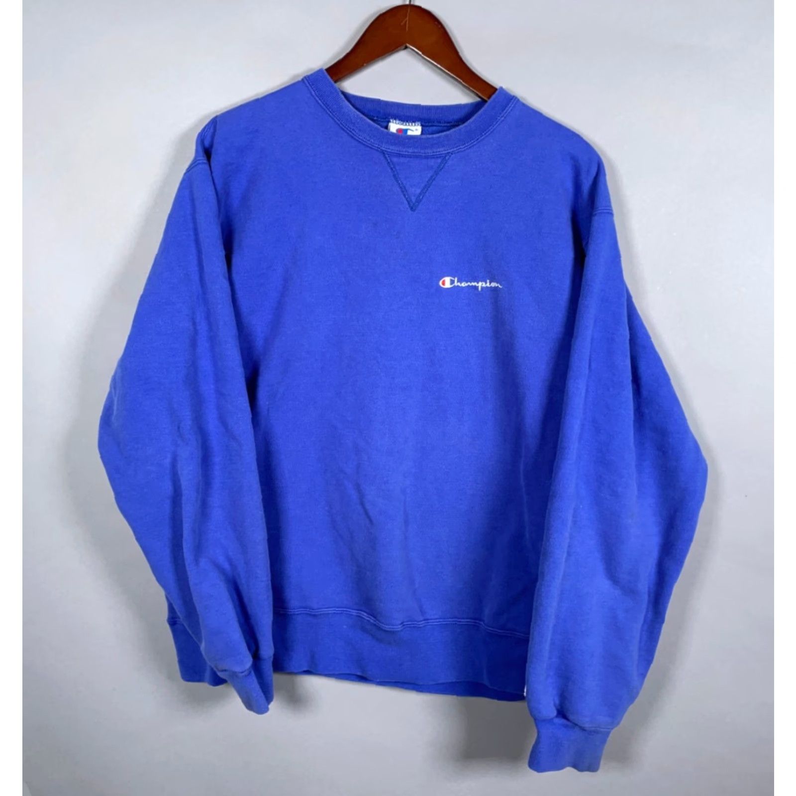 Champion VINTAGE Champion Crewneck Sweatshirt Adult XL Blue Script Embroidery 90s Mens Size US XL / EU 56 / 4 - 2 Thumbnail
