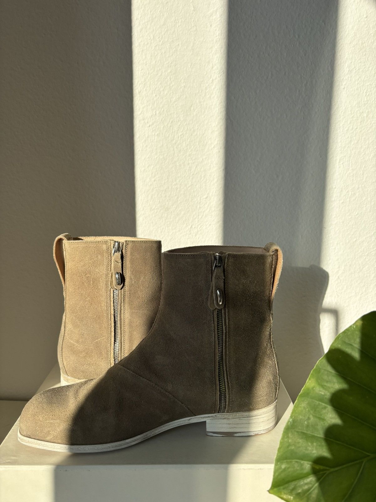 Our Legacy Our Legacy Michealis Boot waxy champagne suede leather Size US 12 / EU 45 - 2 Thumbnail