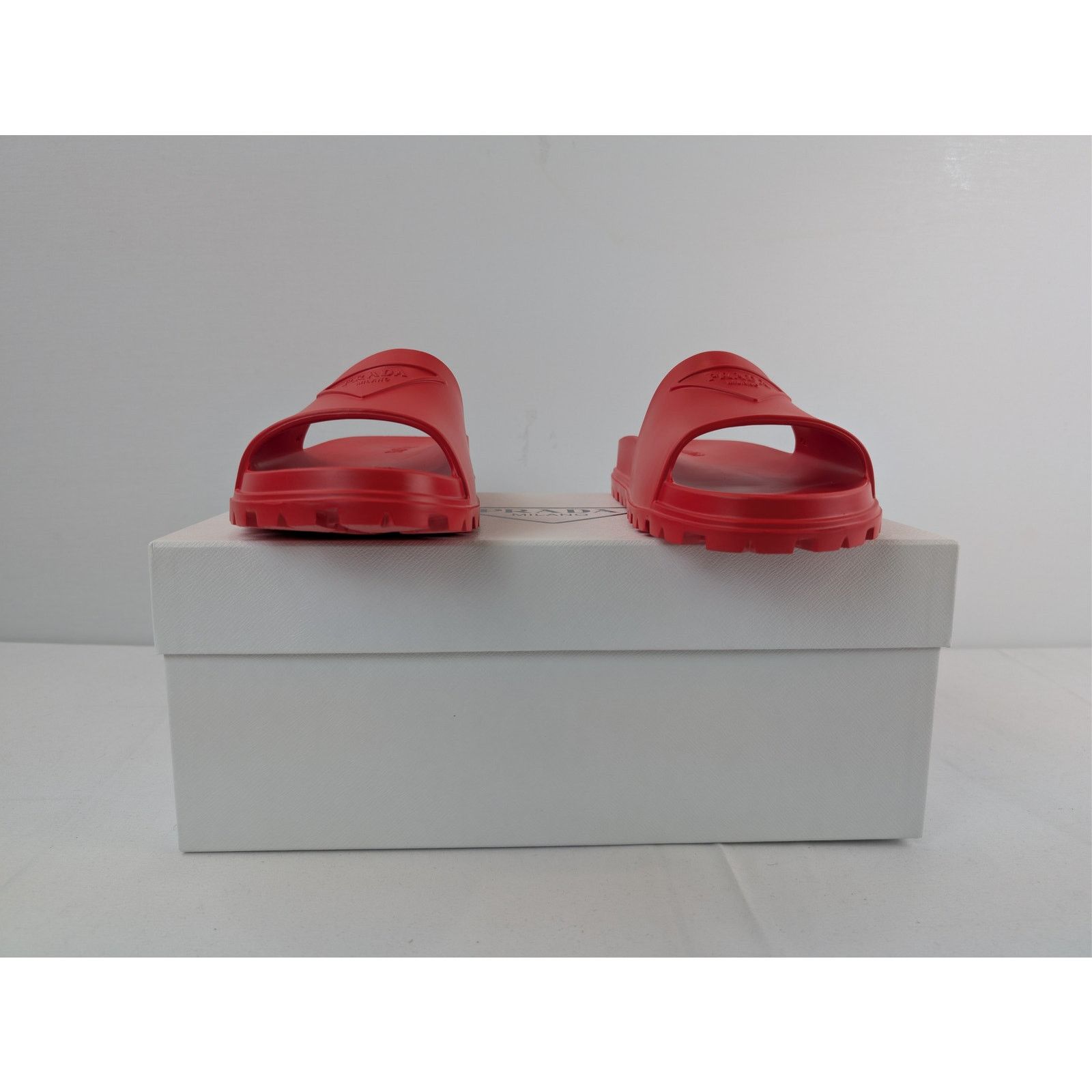 Prada o1rshd1 Rubber Mule-Flip-Flops Slipper in Red Size US 13 / EU 46 - 18 Thumbnail