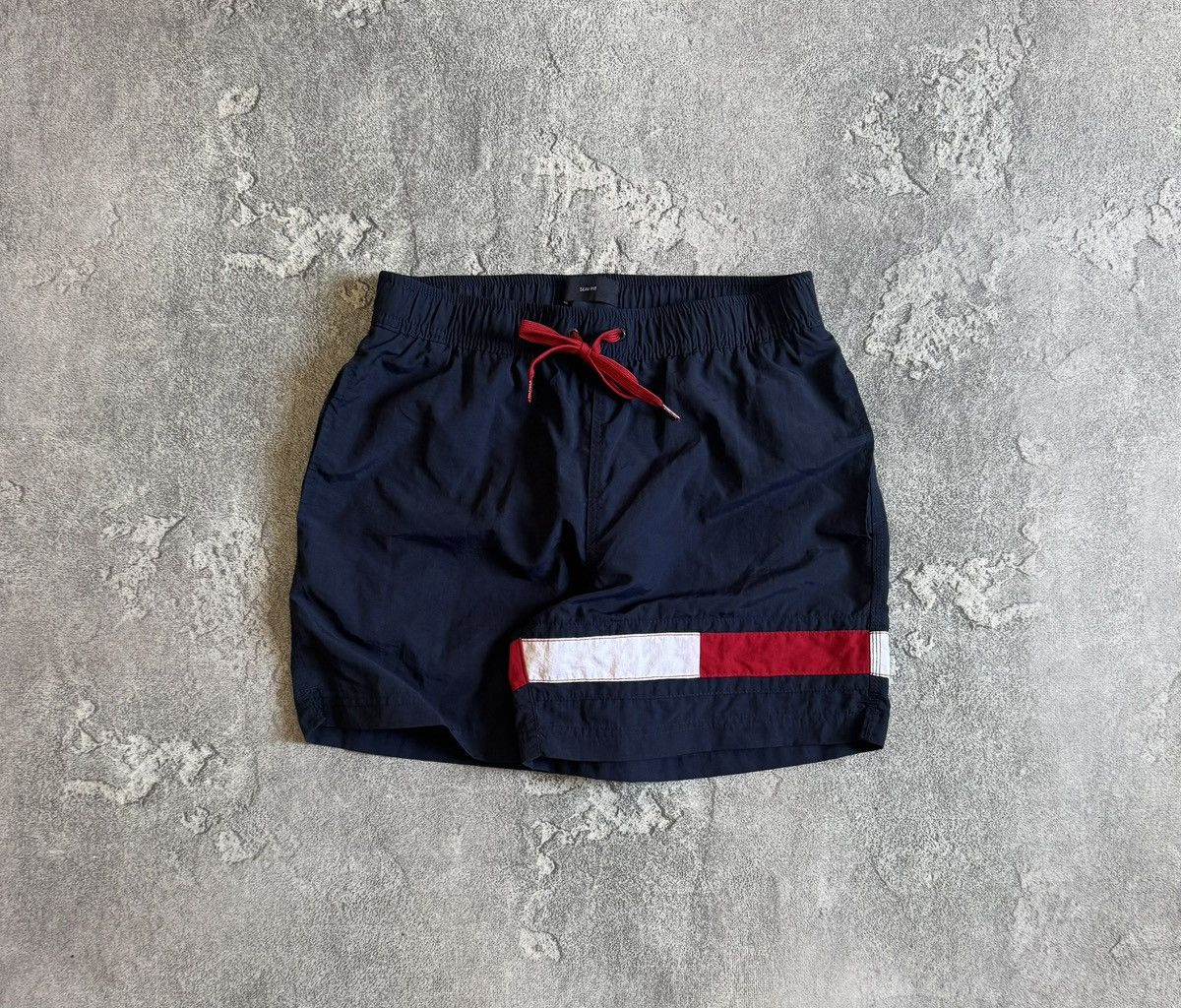Tommy Hilfiger Tommy Hilfiger S big logo nylon shorts 🩳 summer beach Size US 30 / EU 46 - 1 Thumbnail