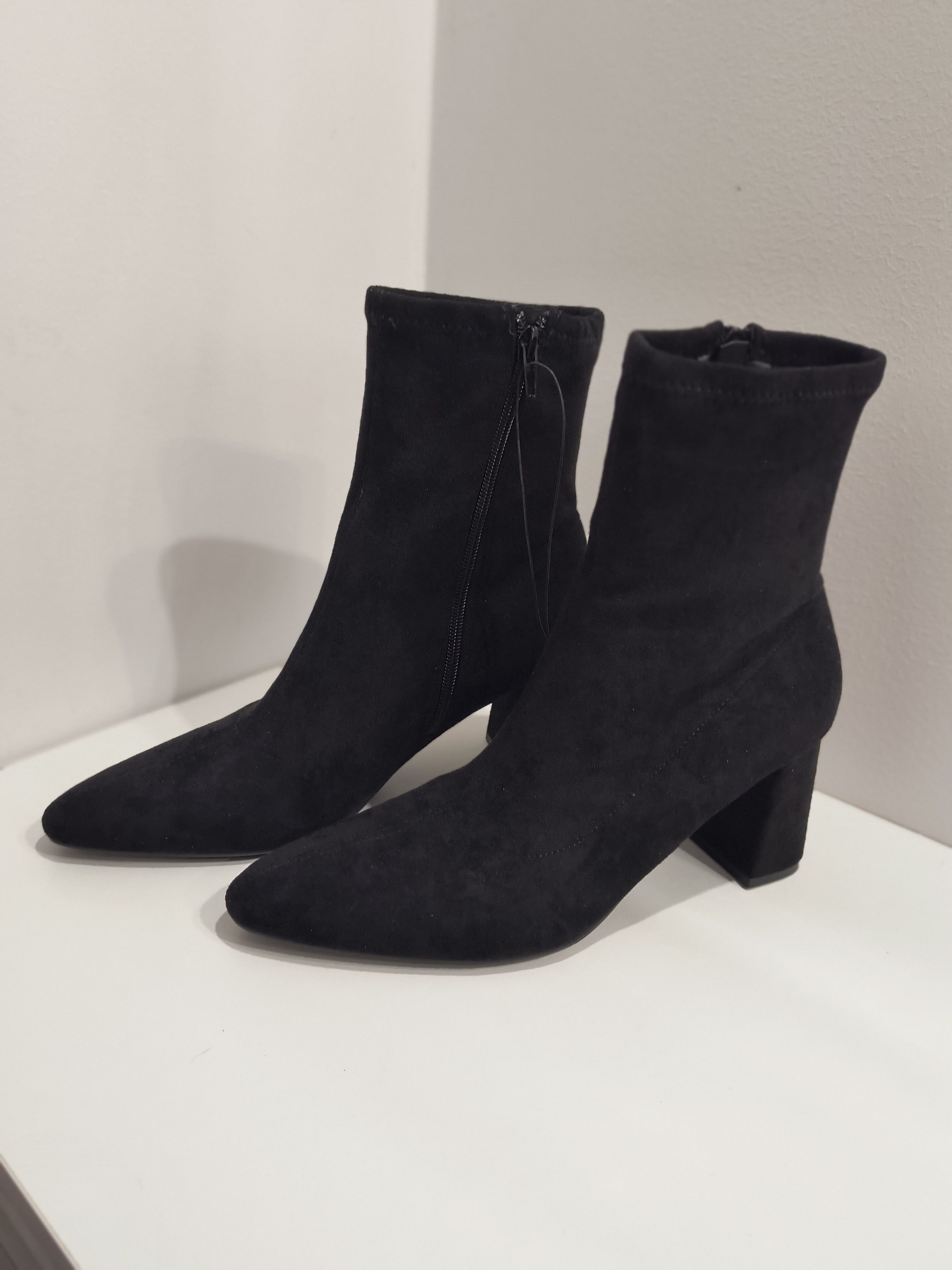 Reserved Suede ankle boots 41·New with tags·Reserved Size US 8 / IT 38 - 1 Thumbnail