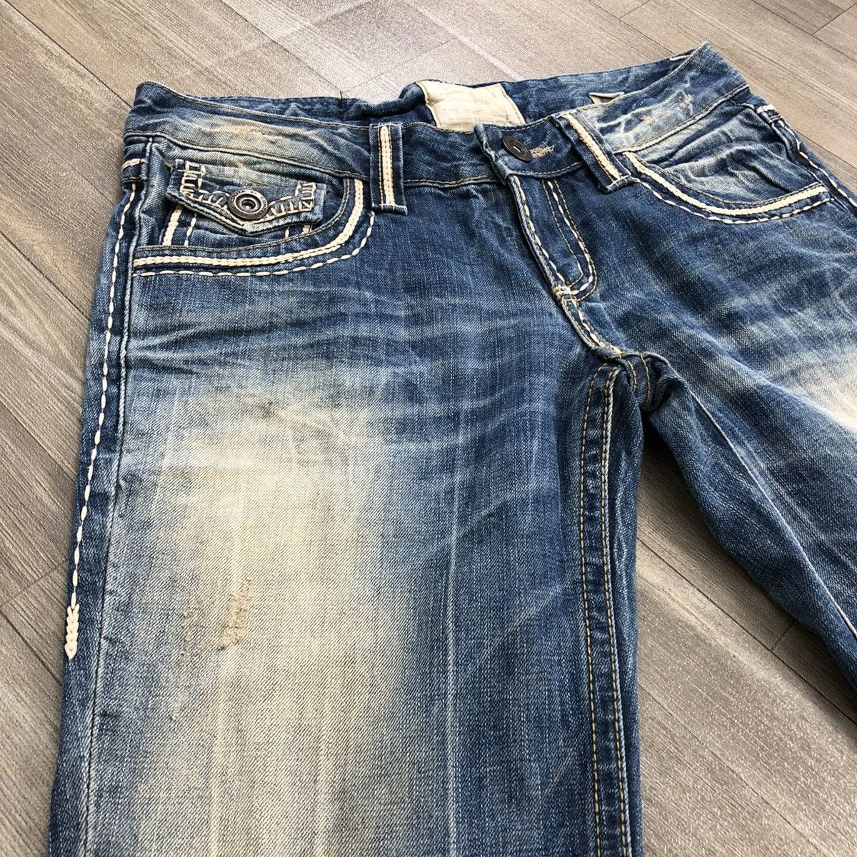 If Six Was Nine × Japanese Brand × Le Grande Bleu (L.G.B.) 2000s Lolita Jeans Distressed Faded Bootcut Flared Jeans Size US 31 - 4 Thumbnail