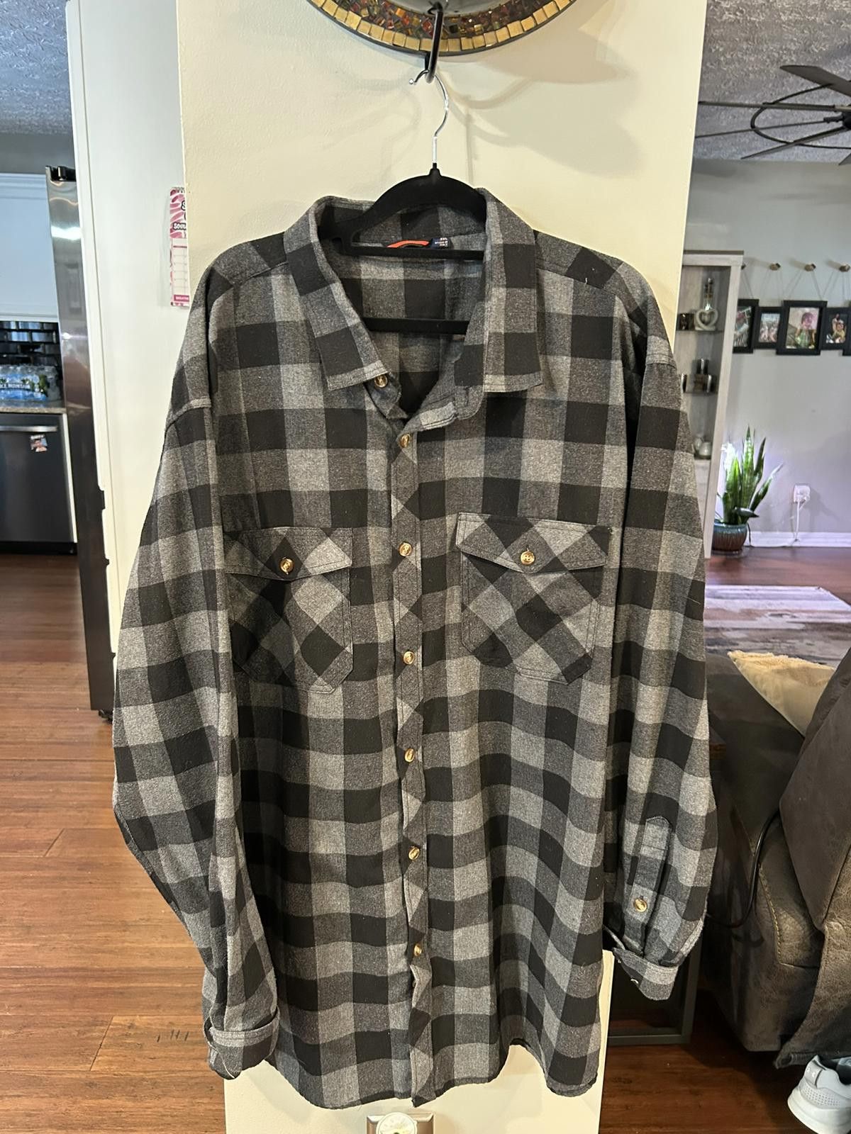 Other Men's Black and Gray Checkered Flannel Shirt 3XL Size US XXL / EU 58 / 5 - 1 Thumbnail