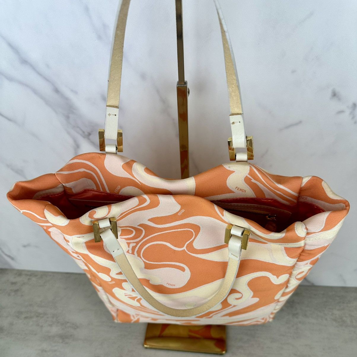 Fendi Fendi Orange Swirl Tote Size ONE SIZE - 15 Thumbnail