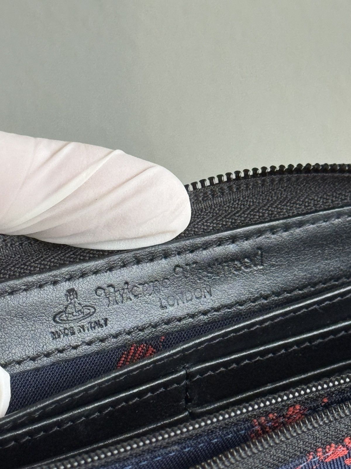 Vivienne Westwood Vintage Vivienne Westwood Clotch/Wallet black leatcher Size ONE SIZE - 11 Thumbnail