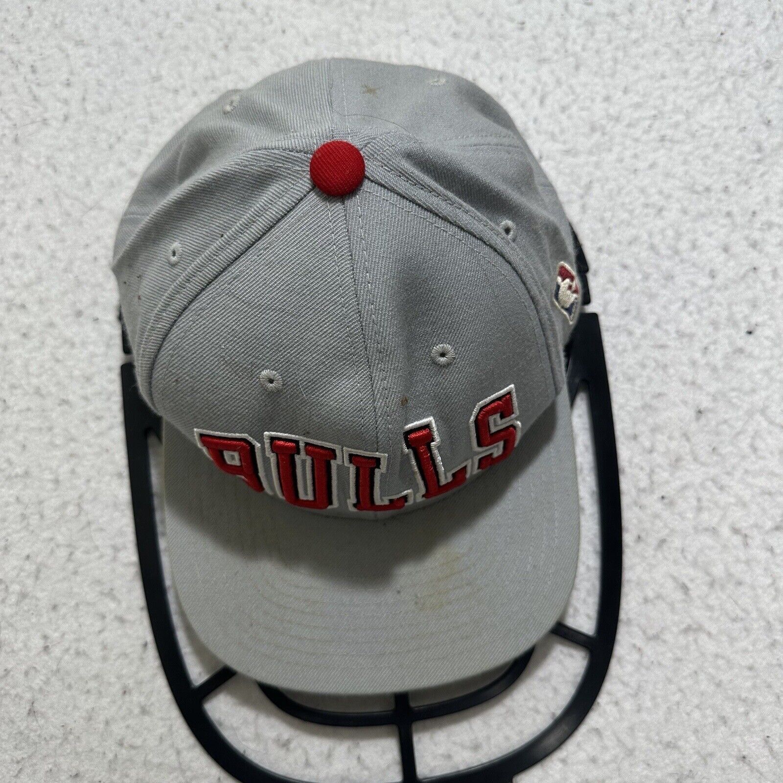 Mitchell & Ness Mitchell & Ness Chicago Bulls Hat Baseball Cap Gray Red Wool Size ONE SIZE - 9 Thumbnail