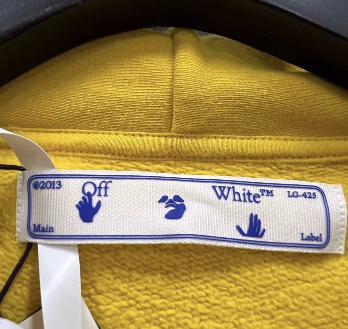 Off-White OFF-WHITE Cut Arrow Fun Embroidered Hoodie J41 Size US L / EU 52-54 / 3 - 5 Thumbnail