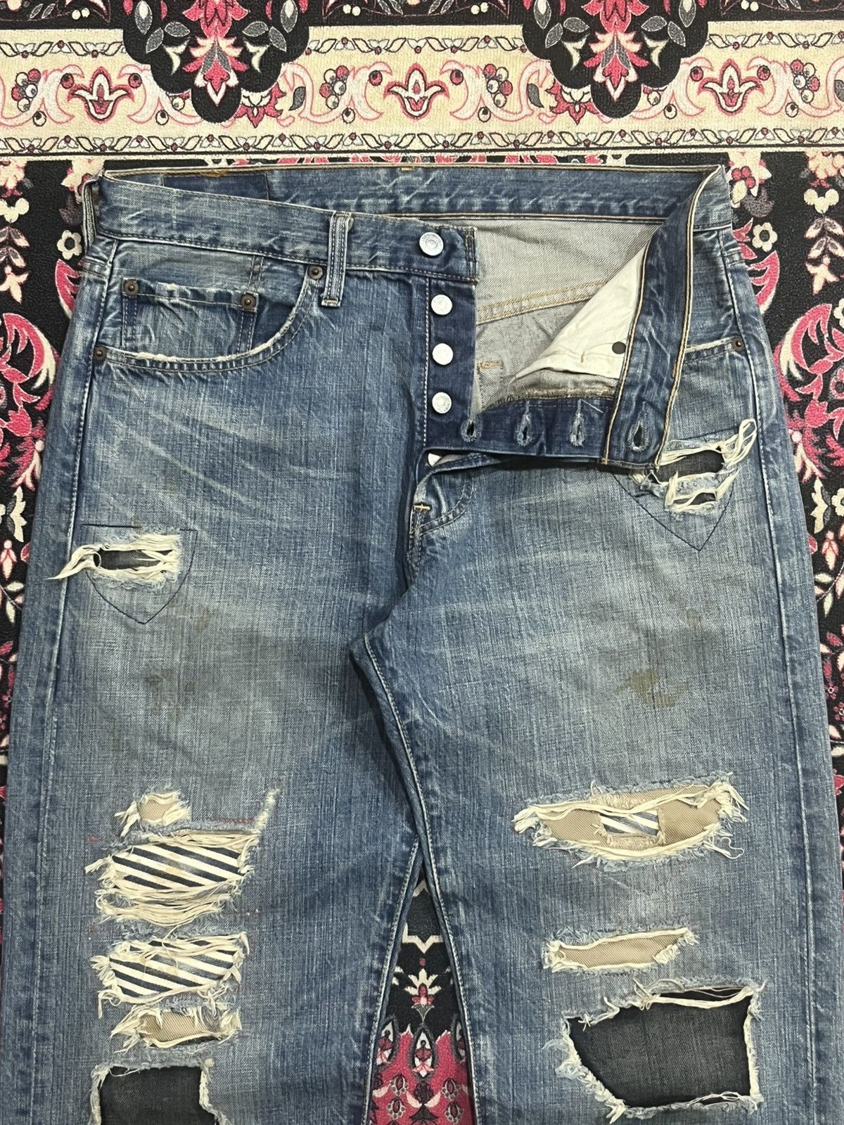 Levi's Vintage y2k Levi’s 501 Blue Washed Distressed Blowout Jeans Size US 32 / EU 48 - 5 Thumbnail