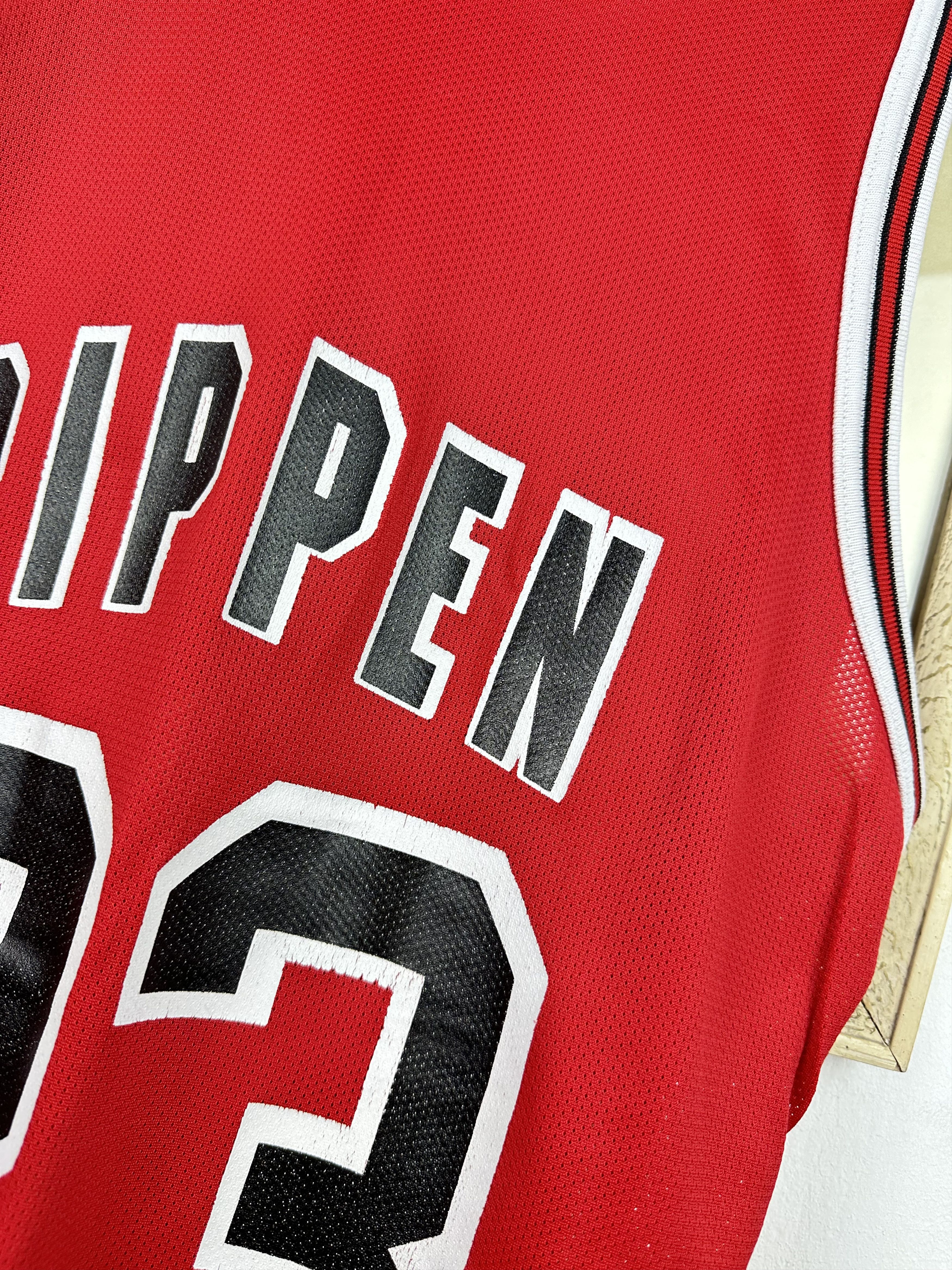 Champion × NBA × Vintage Vintage Pippen Chicago Bulls #33 Red Jersey NBA Rare Size US L / EU 52-54 / 3 - 14 Thumbnail