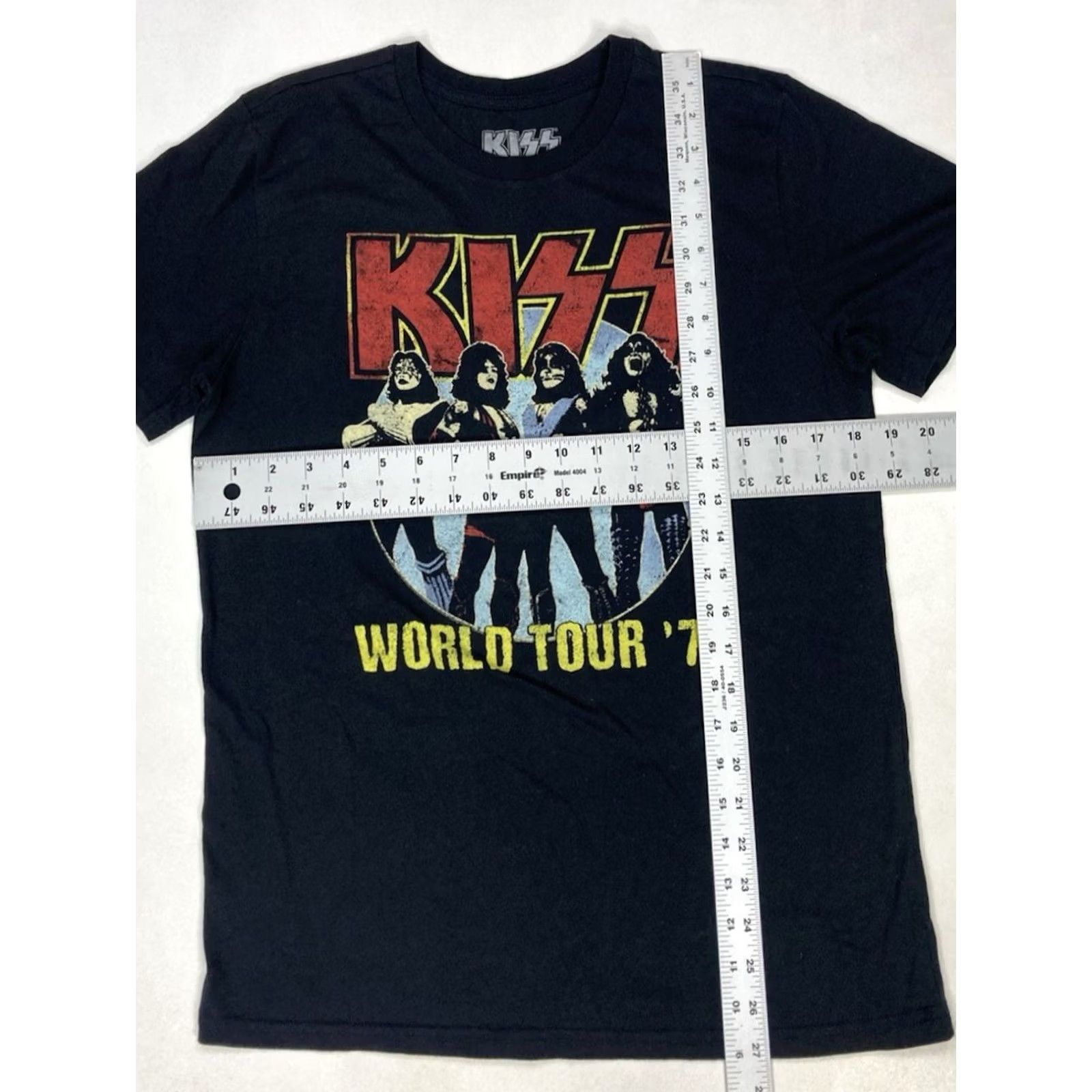 Vintage Kiss World Tour 77 Graphic T-shirt Men Slim Medium Black Short Sleeve Music Shirt Size US M / EU 48-50 / 2 - 5 Thumbnail