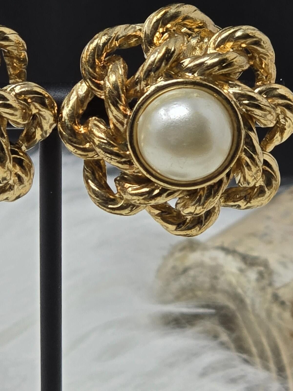 Other Vintage Replica Made Italy Faux Pearl Rope Twist Earrings Size ONE SIZE - 5 Thumbnail