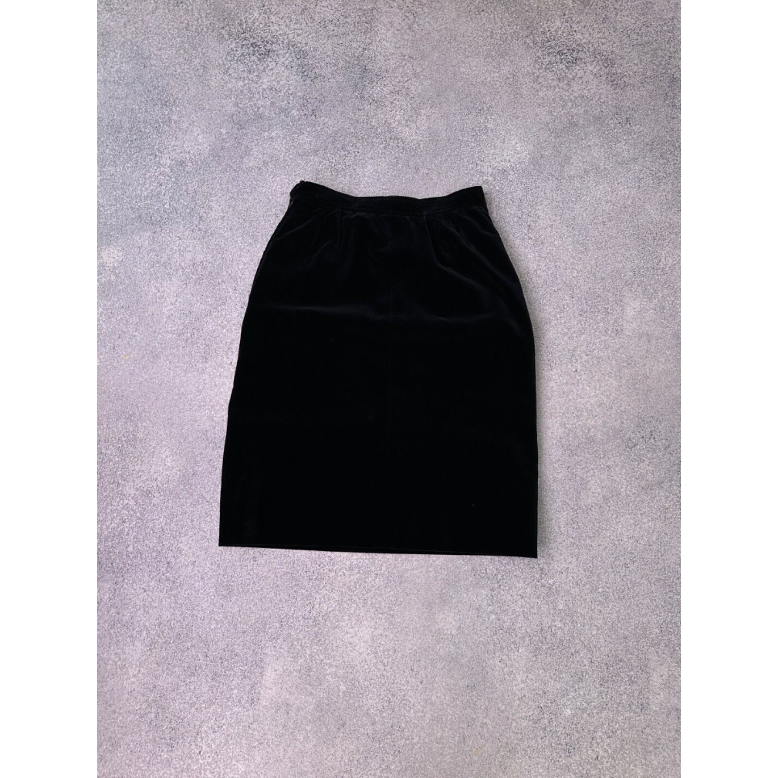 Yves Saint Laurent VTG Yves Saint Laurent Rive Gauche Black Velvet Skirt Size 26" / US 2 / IT 38 - 10 Thumbnail