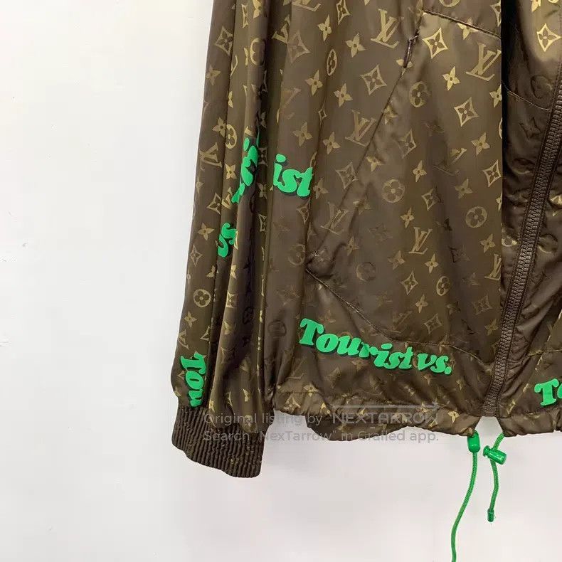 Louis Vuitton Louis Vuitton Dark brown logo presbyopic full print hooded Size US M / EU 48-50 / 2 - 4 Thumbnail