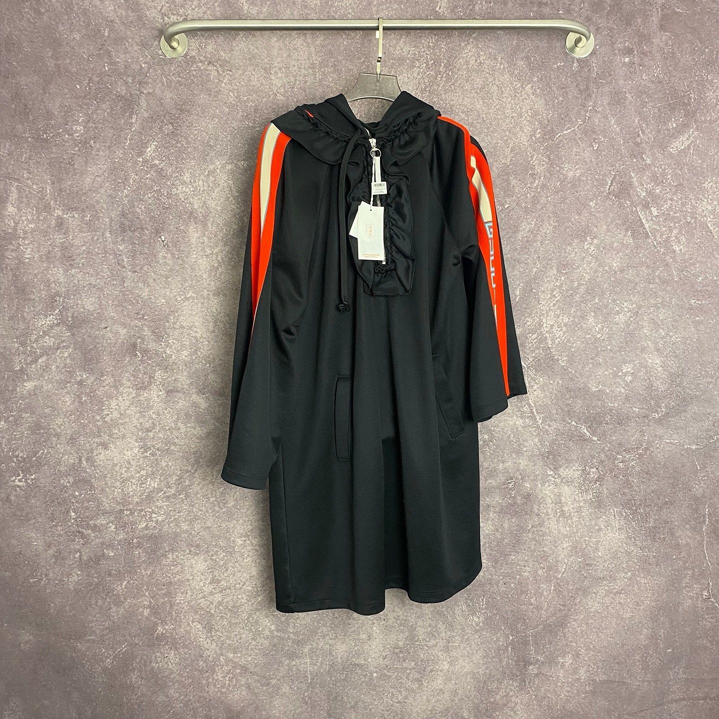 Gucci Gucci Logo Sleeve Hoodie Dress IT 40 Size S / US 4 / IT 40 - 1 Thumbnail
