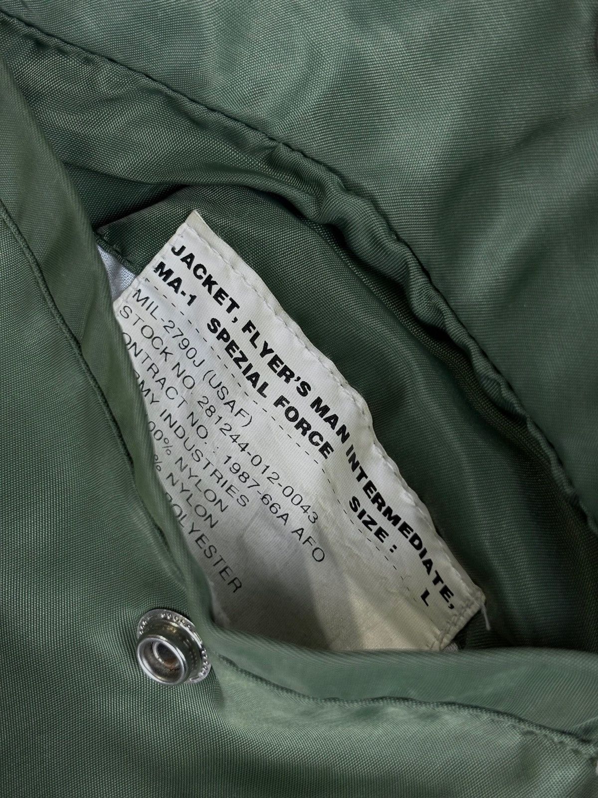 Vintage Vintage MA-1 Alpha Flight Military Khaki Bomber Jacket Size US L / EU 52-54 / 3 - 5 Thumbnail
